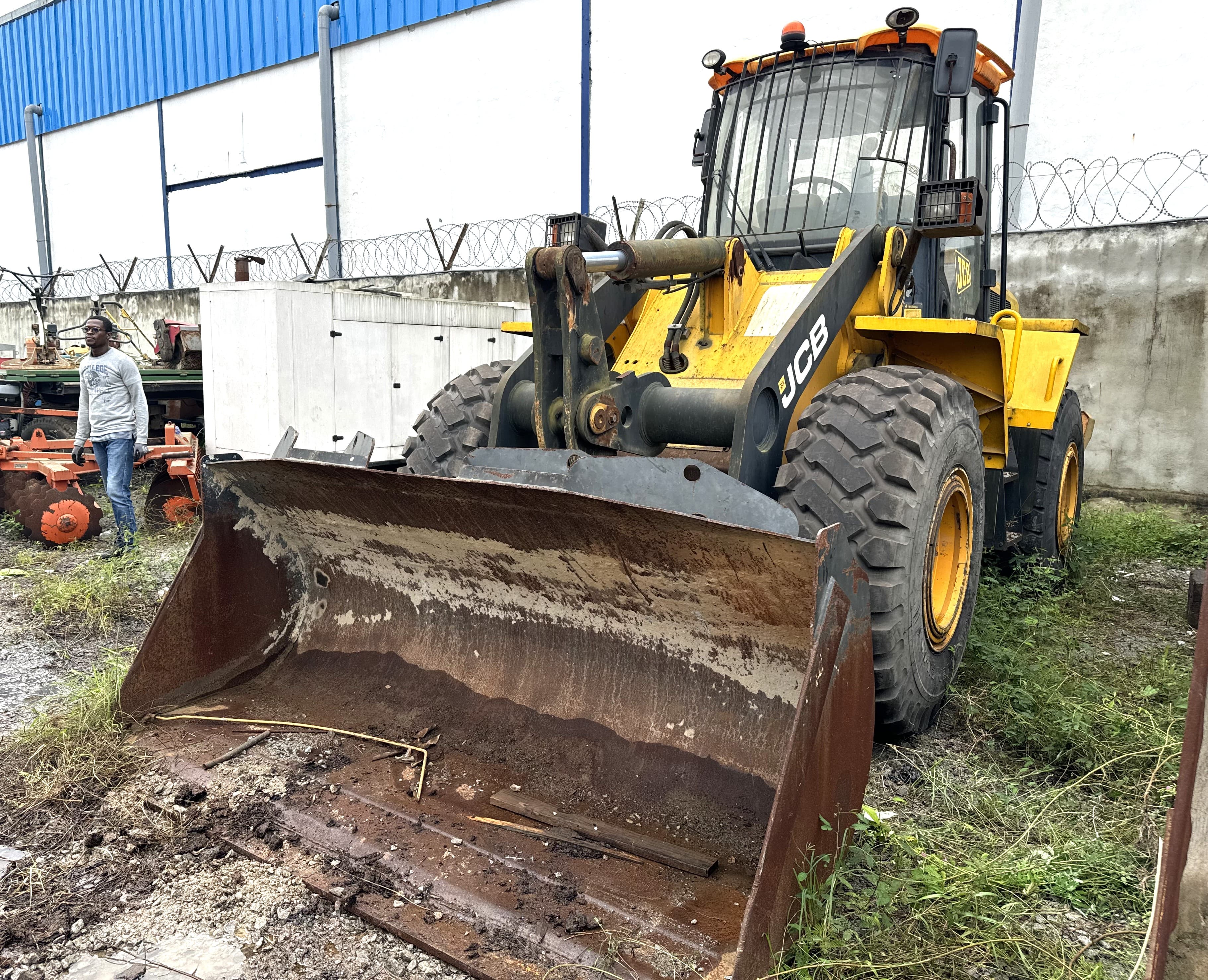 Chargeuse sur pneus 15T JCB 432ZX — imagen 2
