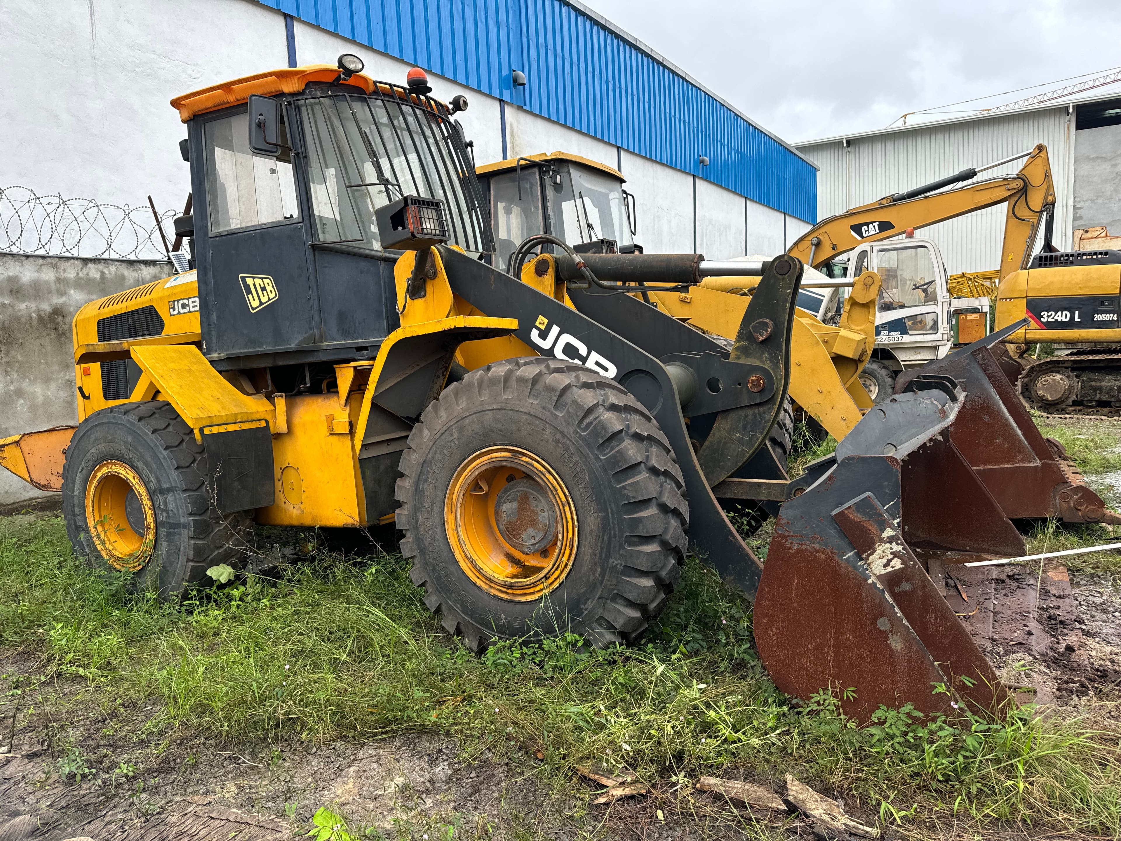 Chargeuse sur pneus 15T JCB 432ZX — imagen 3