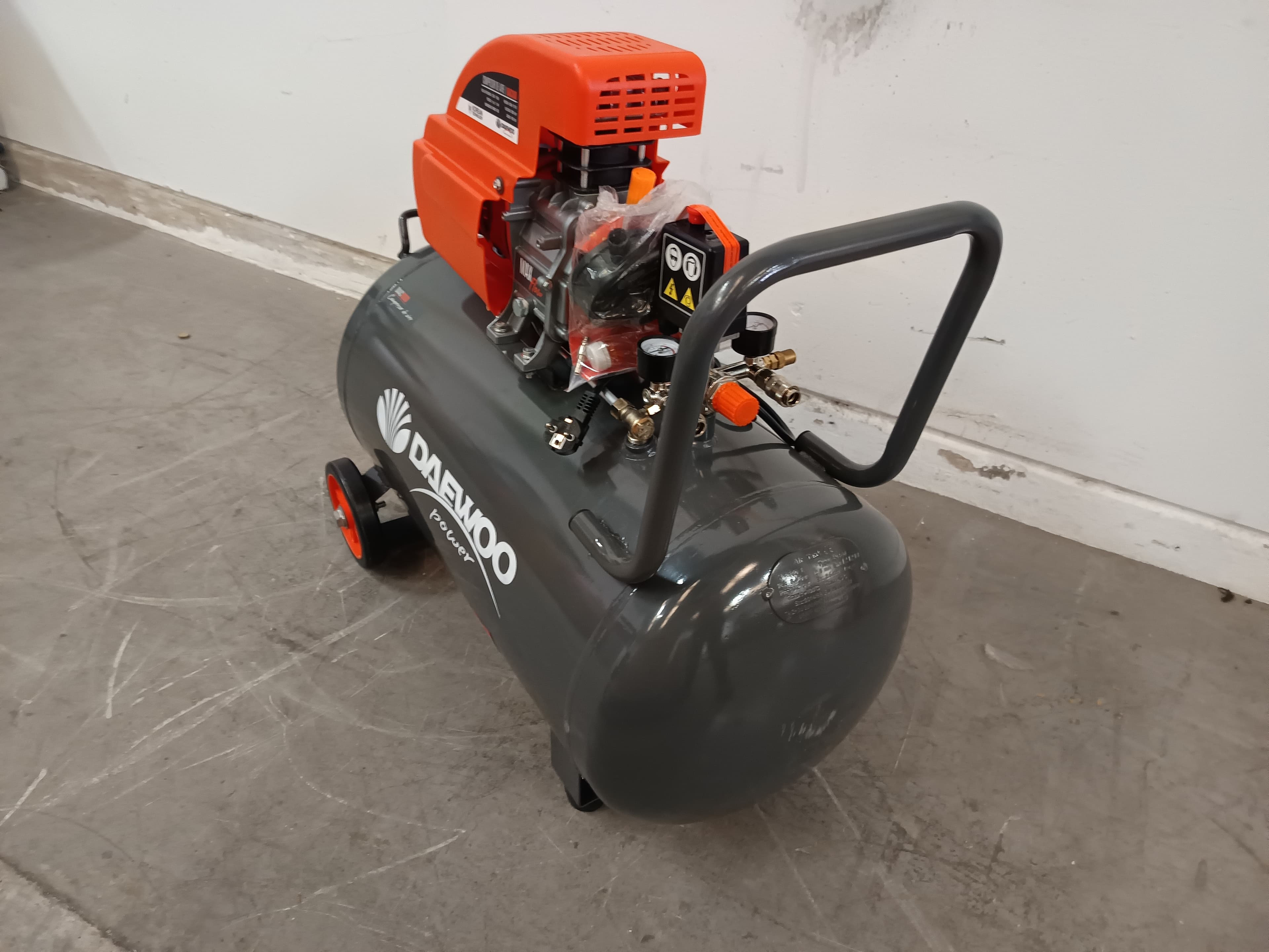 Compressor Daewoo 100L — imagen 2