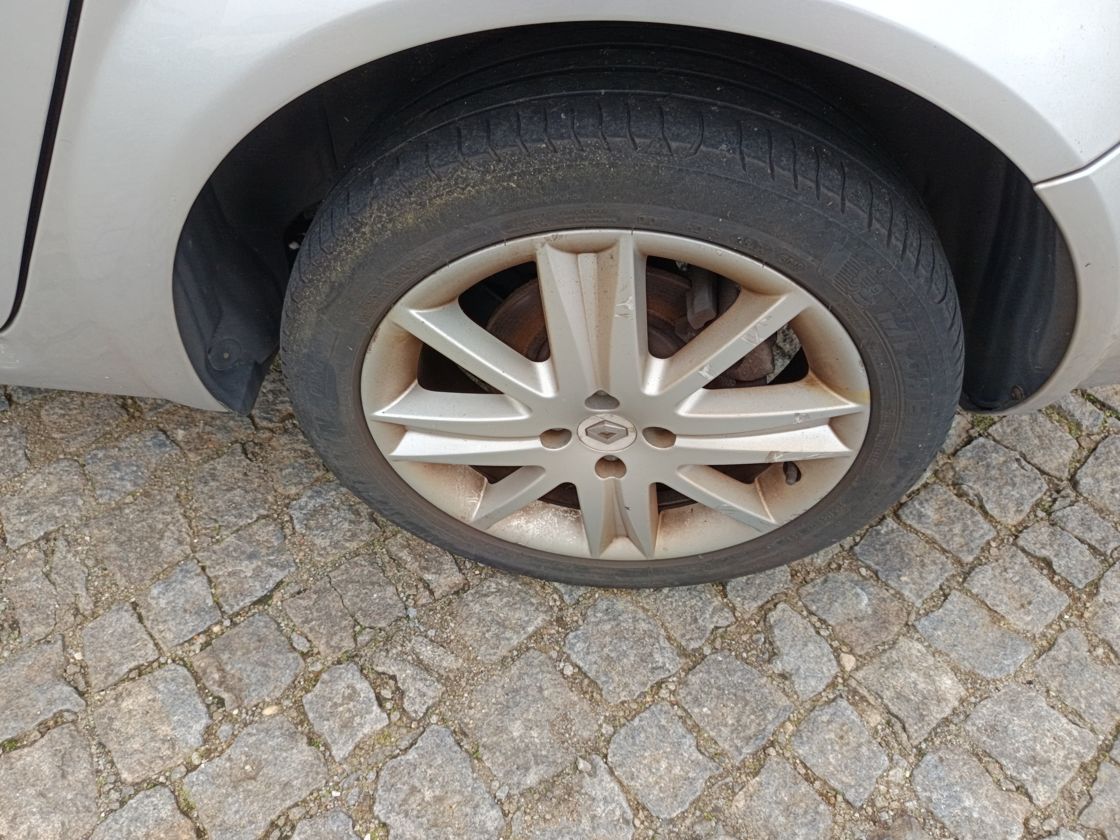 Renault Mégane · Ano 2005 — imagem 11