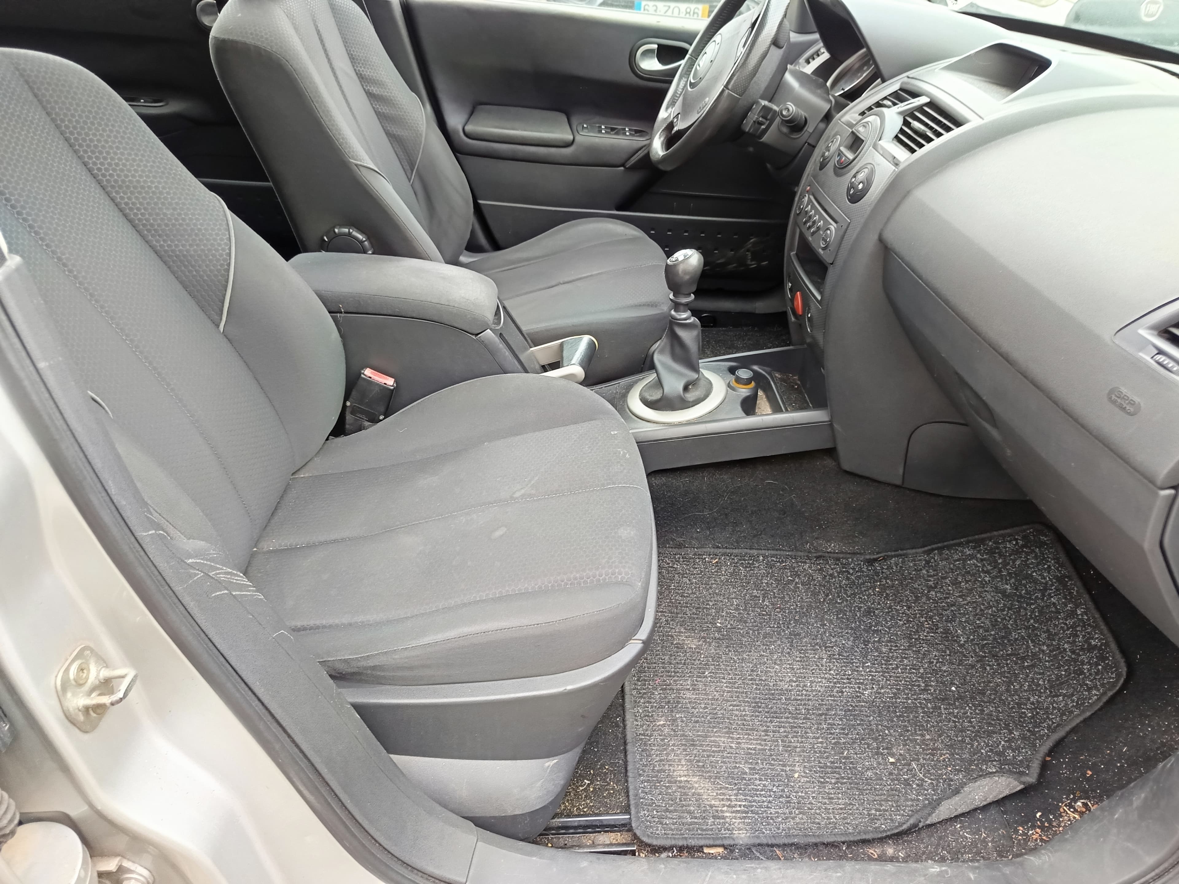Renault Mégane · Ano 2005 — imagem 25