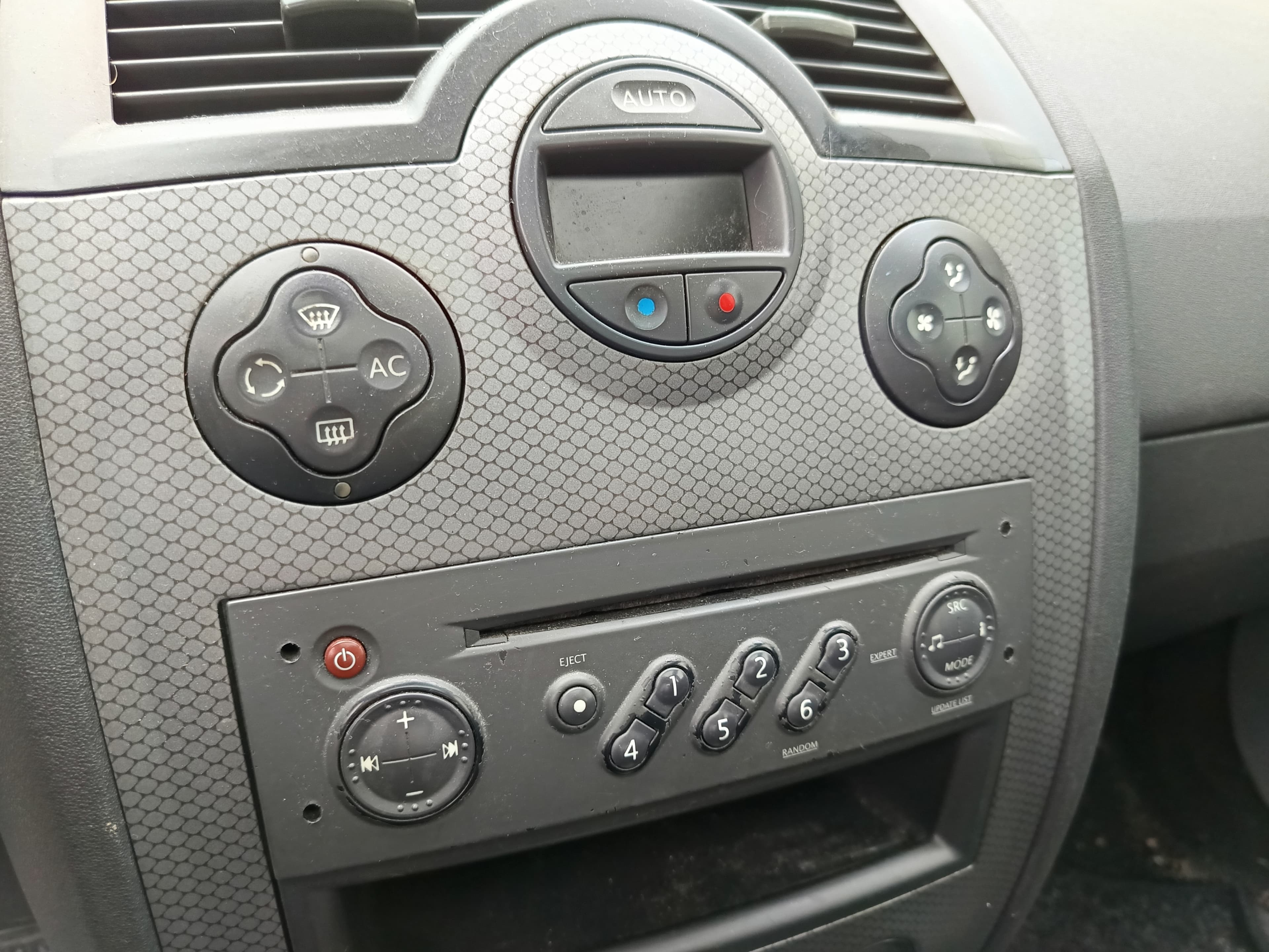 Renault Mégane · Ano 2005 — imagem 35