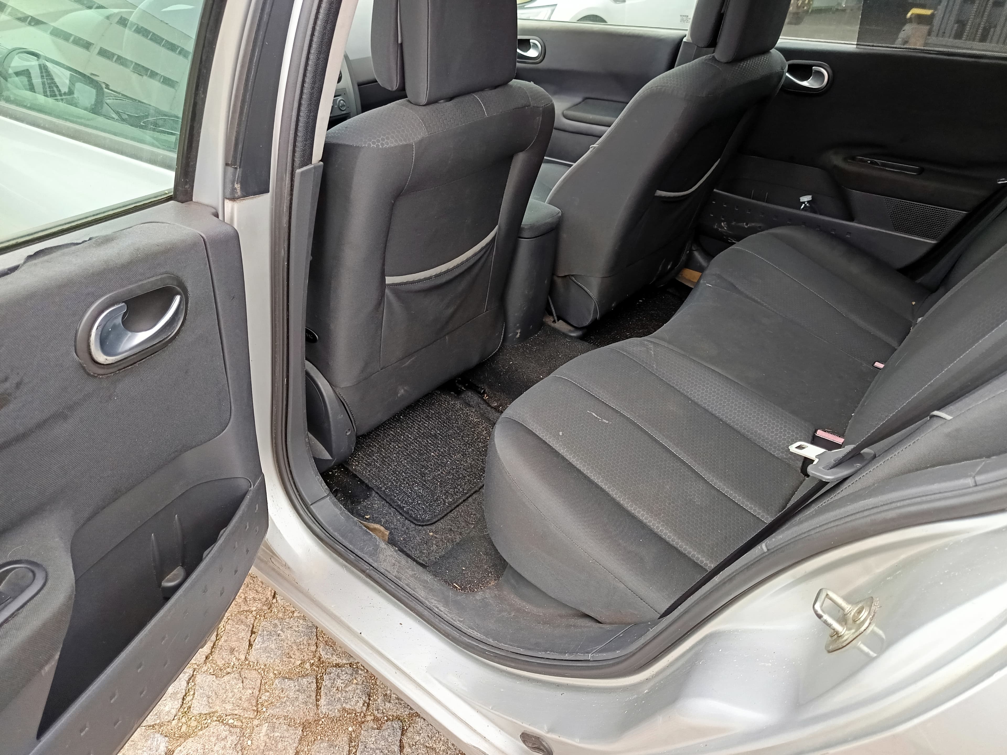 Renault Mégane · Ano 2005 — imagem 26