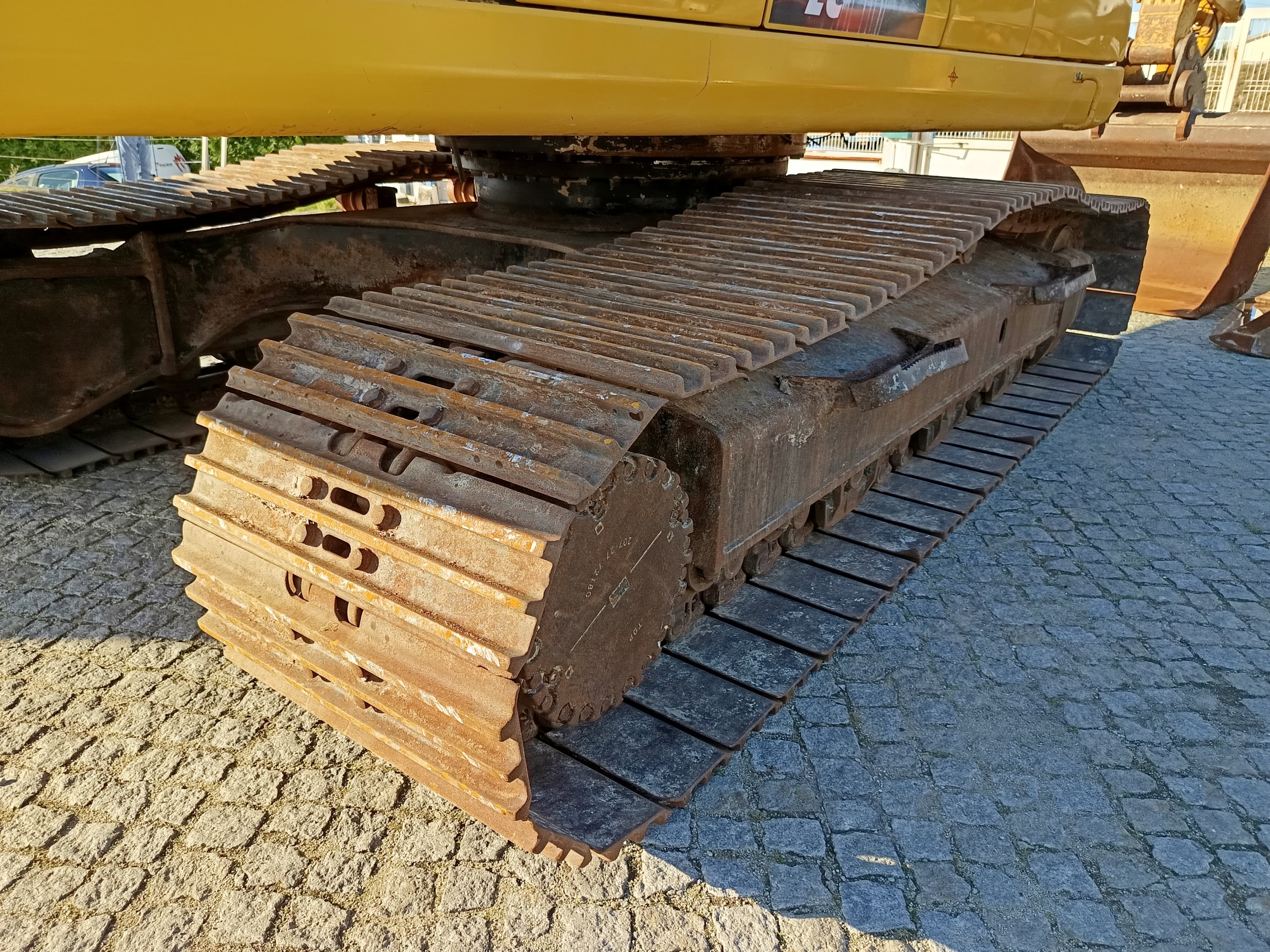 Giratória de Rastos Komatsu · Ano 2018 — imagem 7