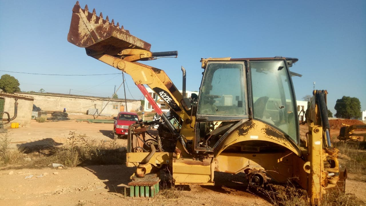 CATERPILLAR/422E — image 2