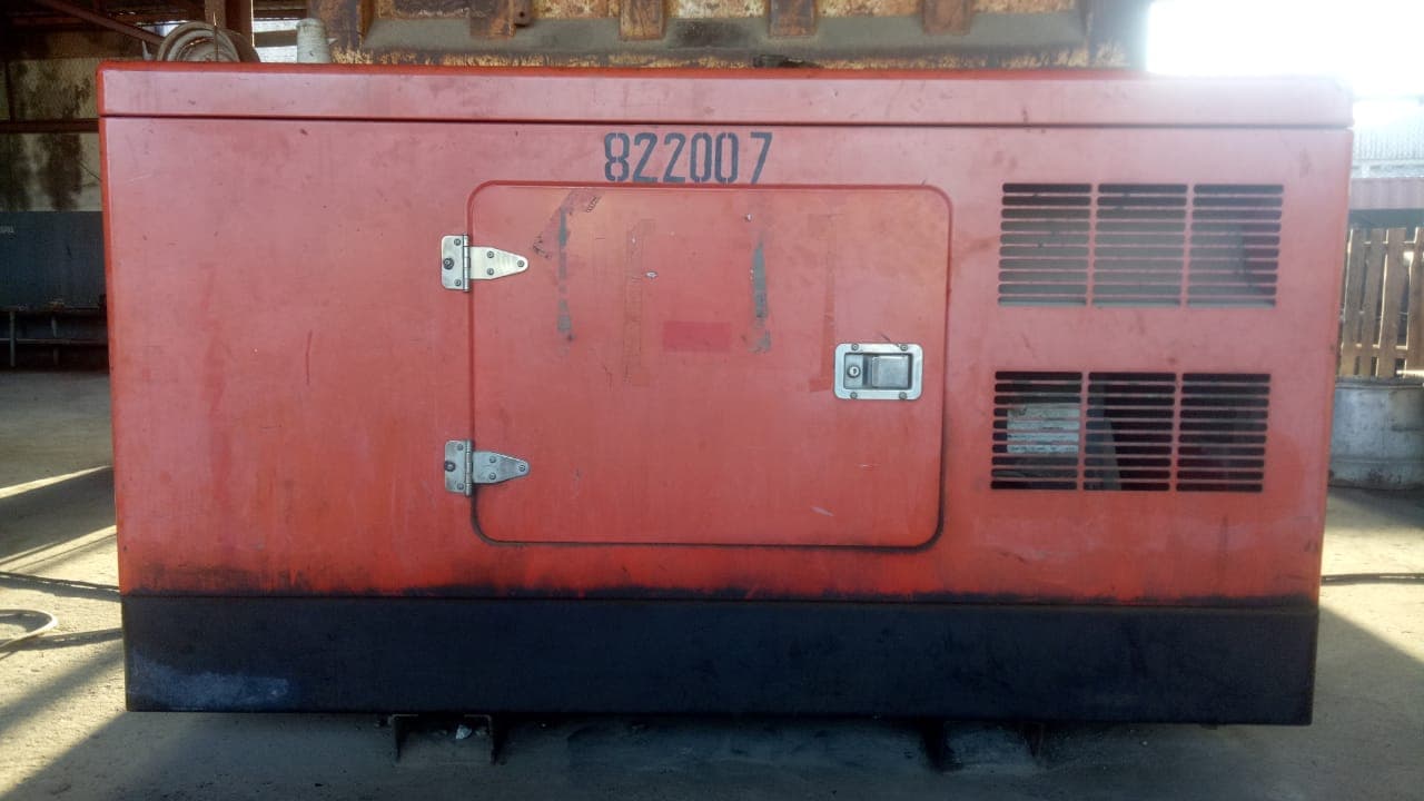 Generador HIMOINSA/CEM6 — imagen 2
