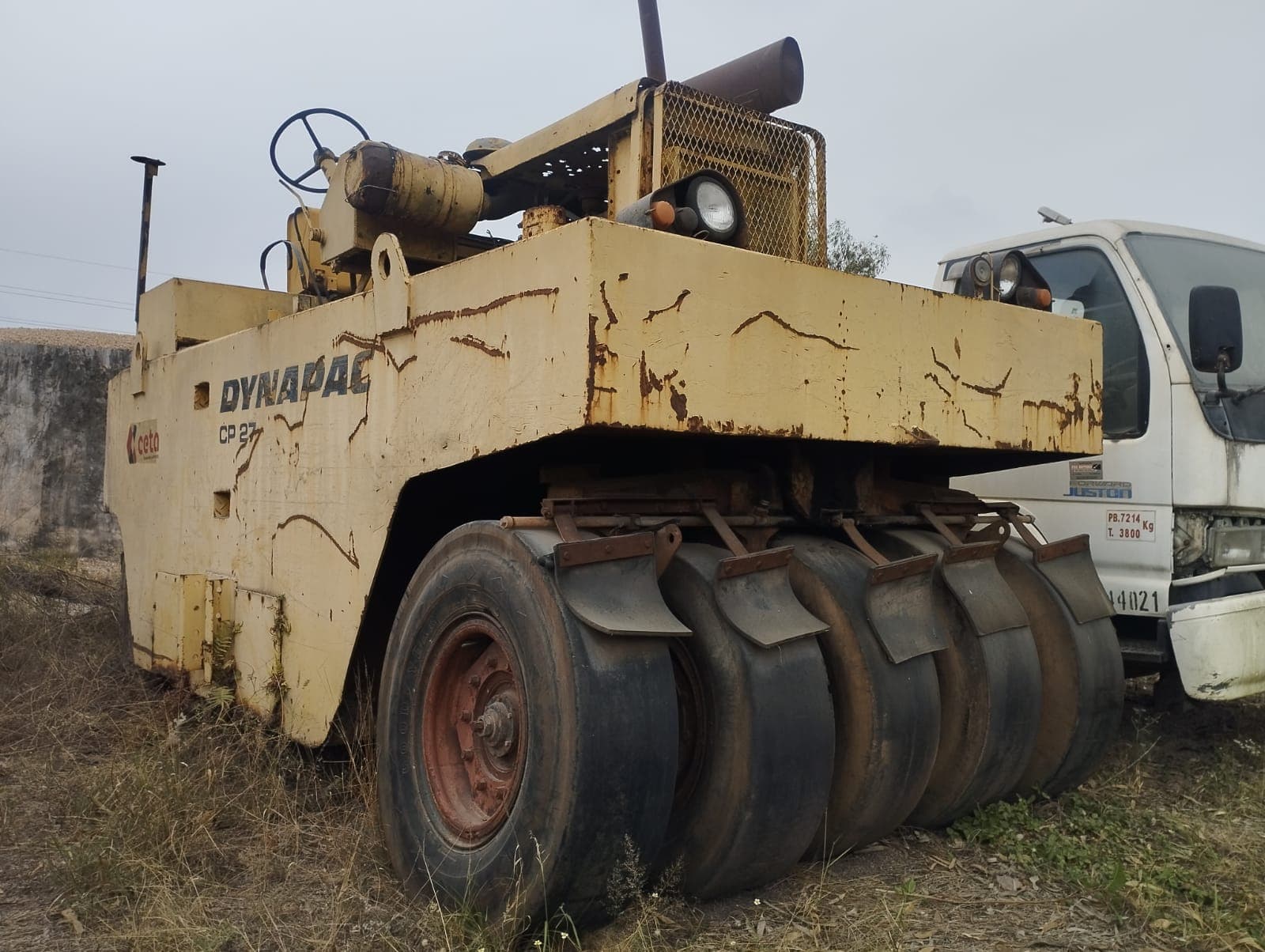 Rolo compactador pneumático - Dynapac/CP 27 — imagem 5