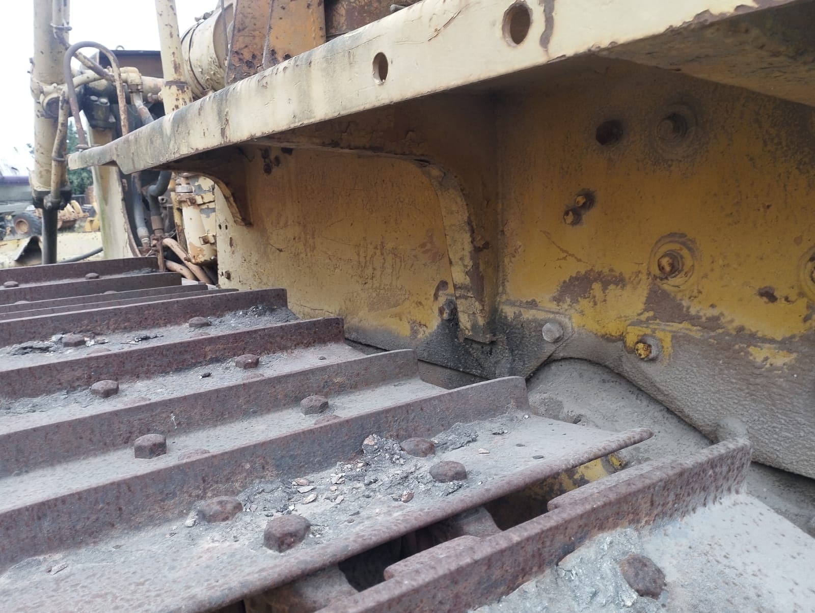 Bulldozer  - Komatsu/D65A-6 — image 5