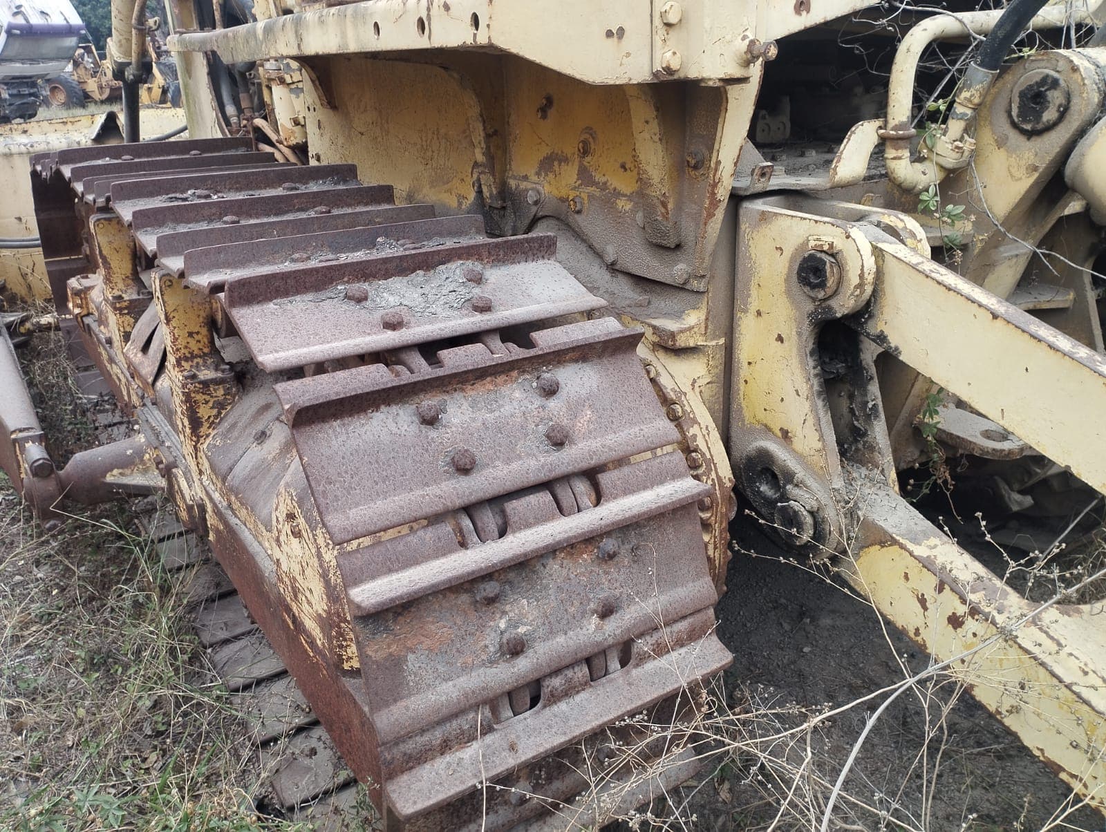Bulldozer  - Komatsu/D65A-6 — image 10