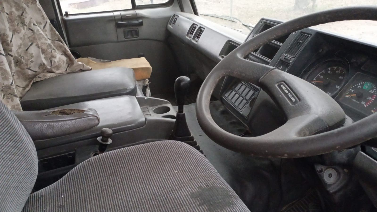 Nissan/UD290 — imagem 3
