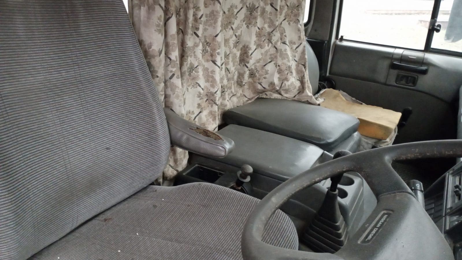 Nissan/UD290 — imagem 4