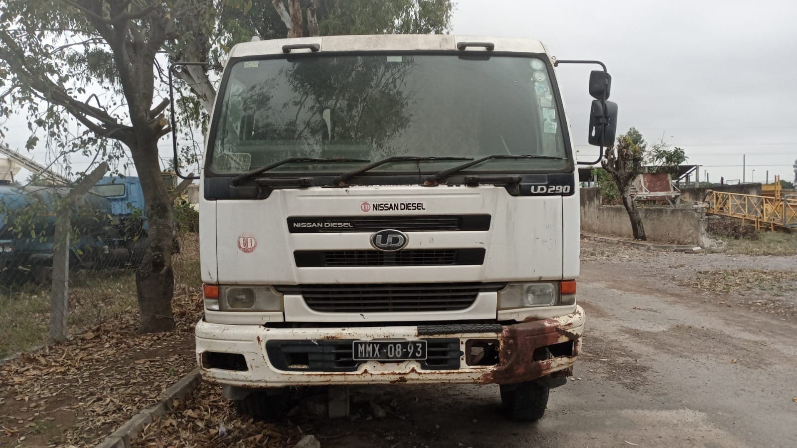 Nissan/UD290 — imagem 5