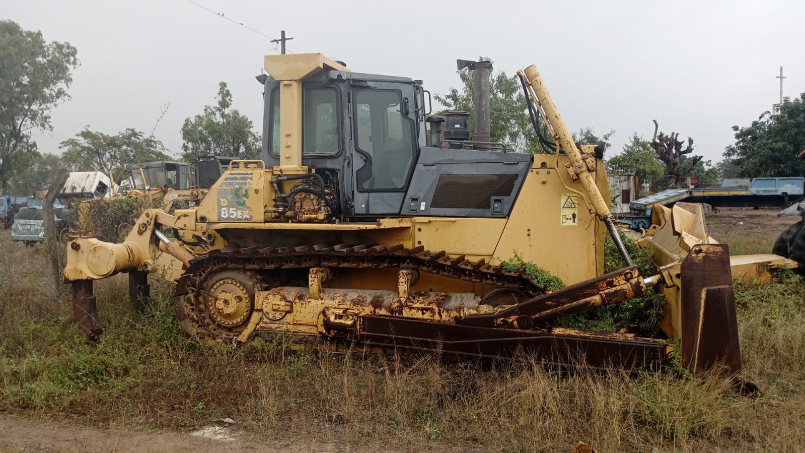 Bulldozer - Komatsu/D85E-15X — imagem 5