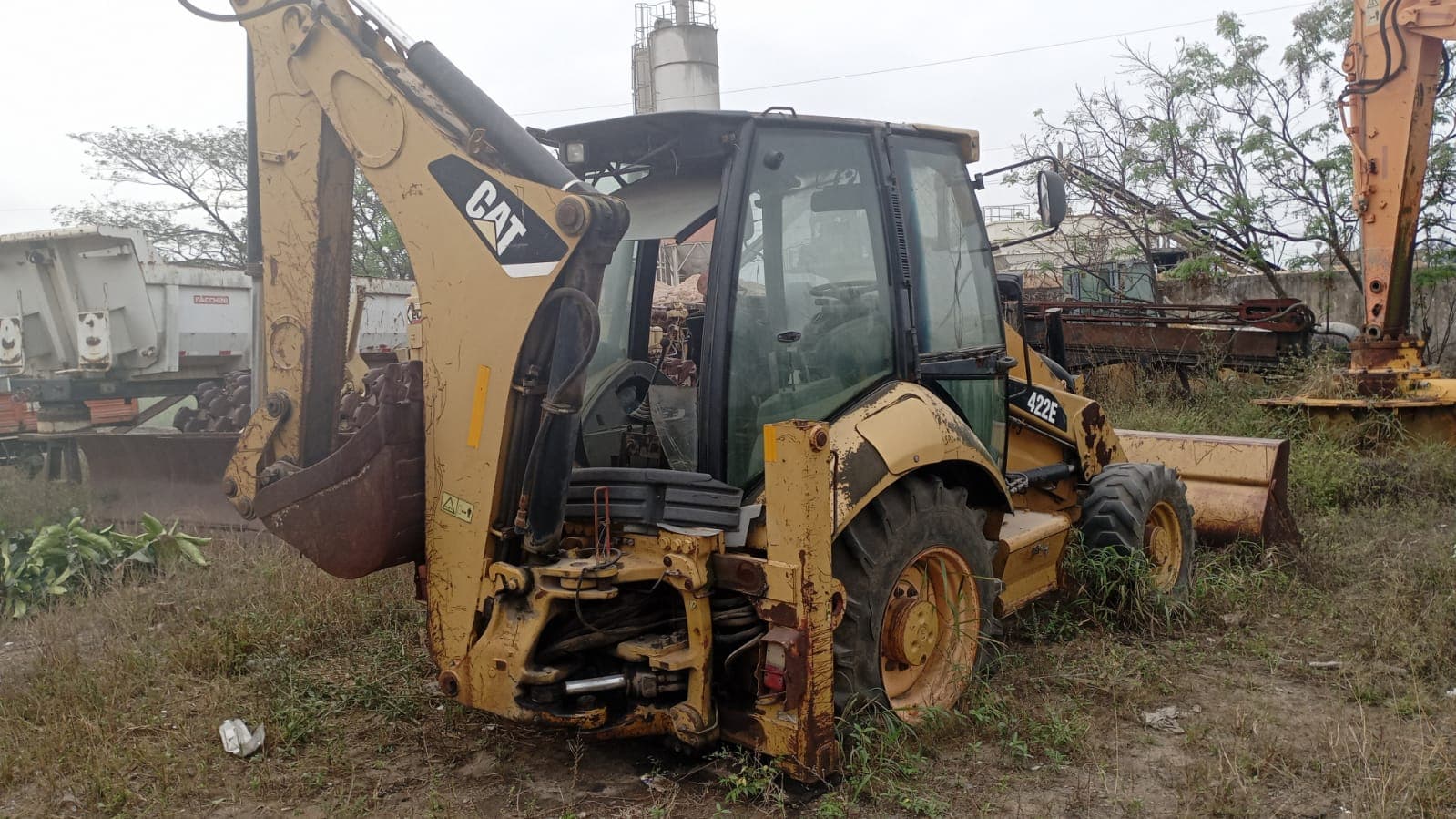 Escavadeira - Caterpillar/422E — imagem 7