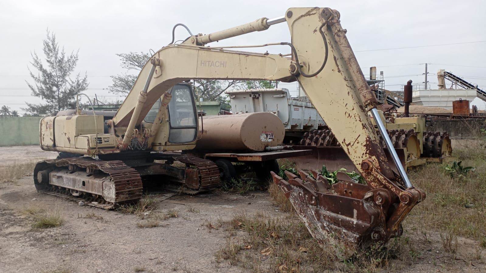 Escavadeira - Hitachi/EX200-5