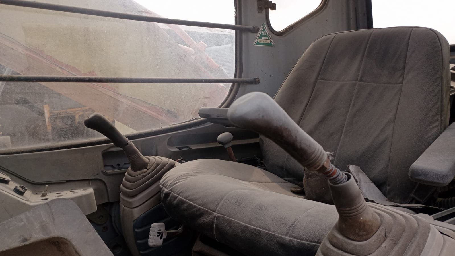 Pelle - Hitachi/EX200-5 — image 4