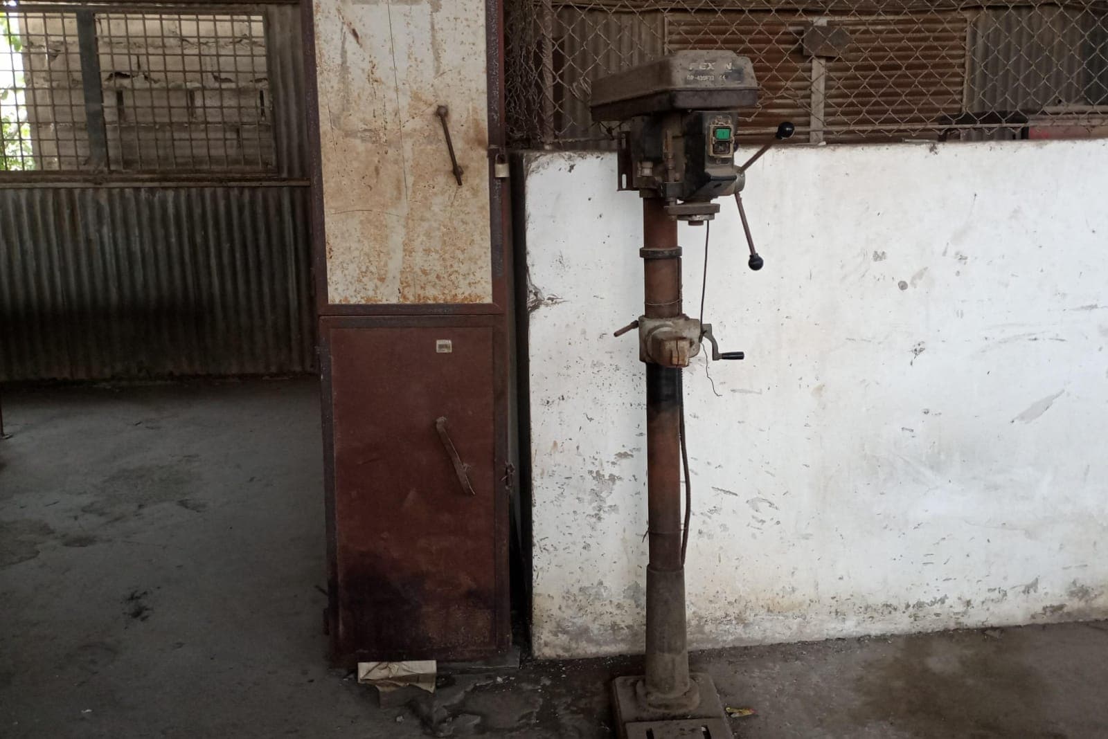 Furadeira - Rexon/DP-430F32 — imagem 2