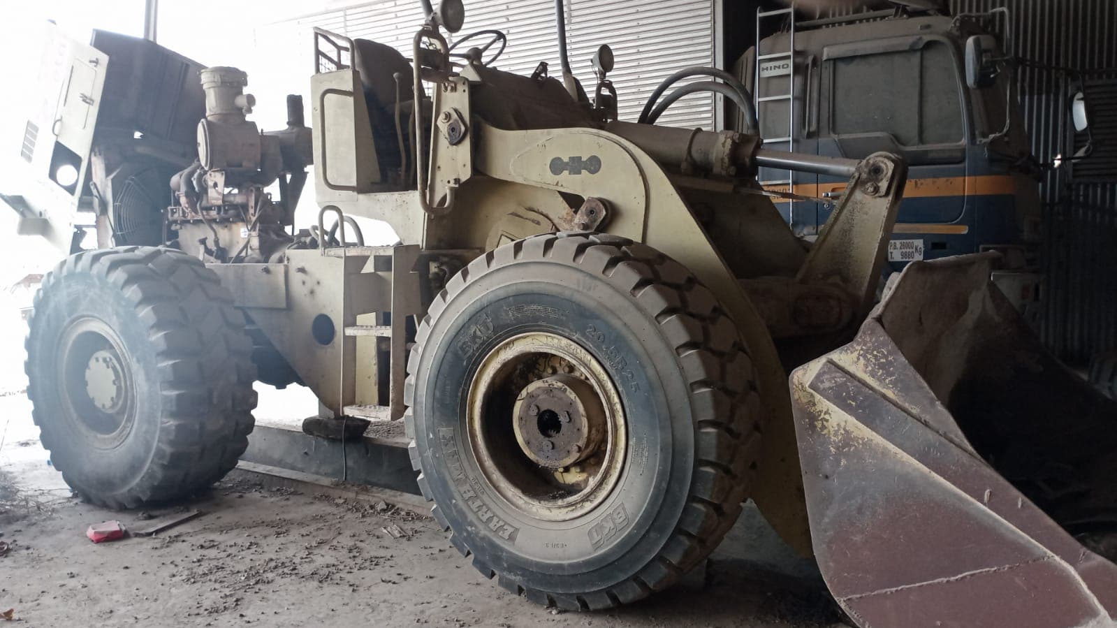 Escavadeira  - Komatsu/S6D105 — imagen 7