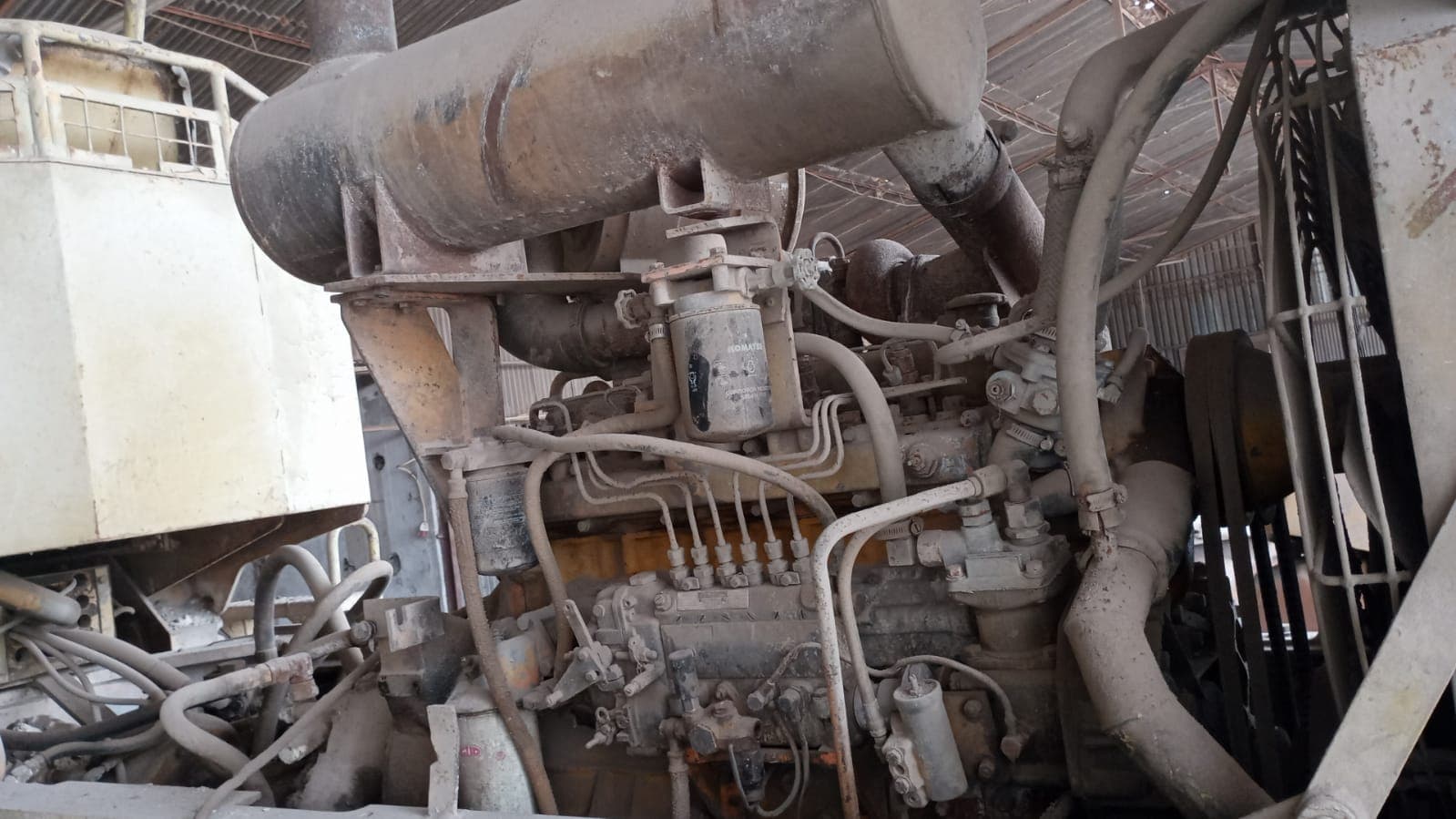 Escavadeira  - Komatsu/S6D105 — imagen 6