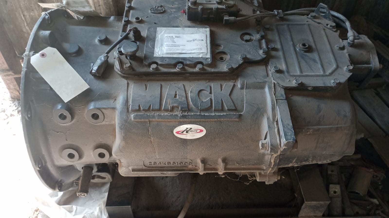 Caixa de velocidades - Mack — imagem 3