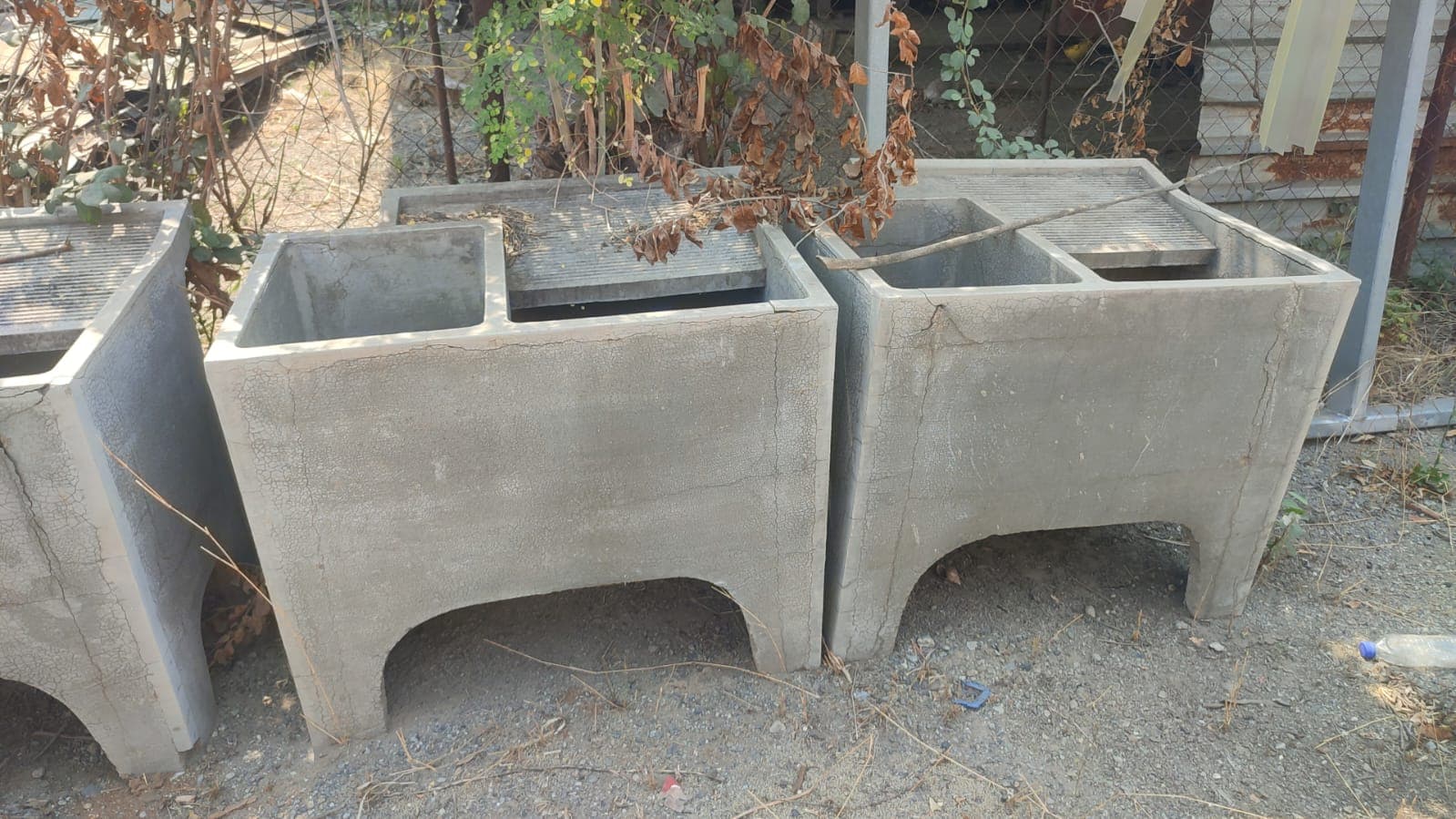 Tanques de lavar roupas.
