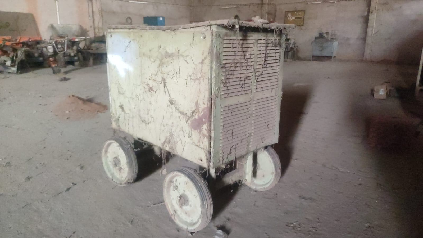 Maquina de solda industrial — imagen 3