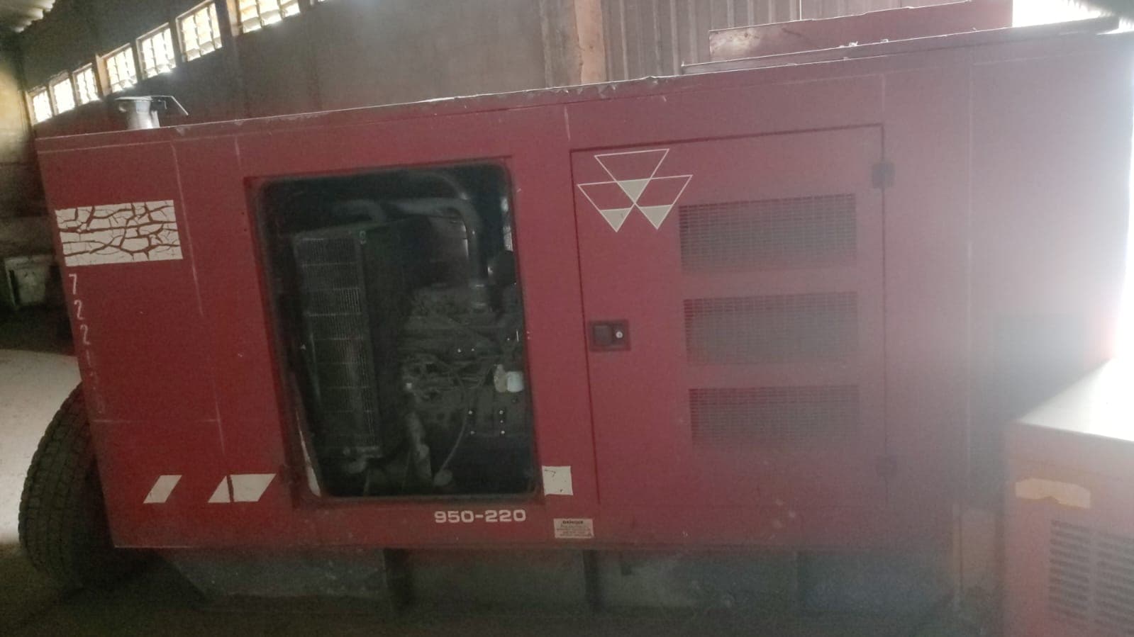 Gerador industrial Massey Fergunson — imagen 4