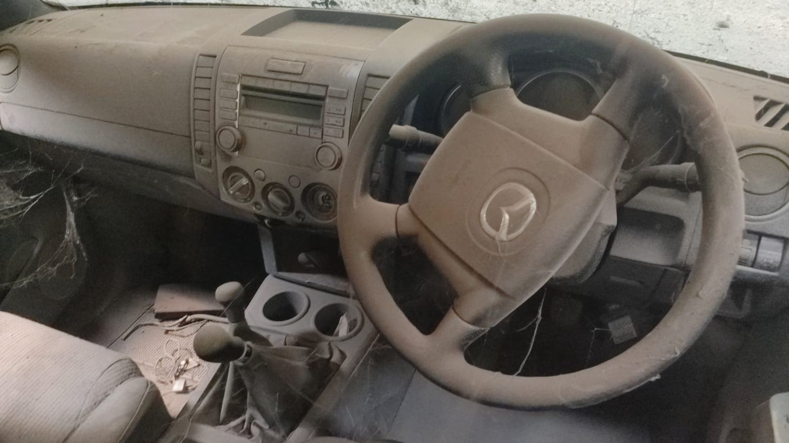 Viatura Mazda — image 4