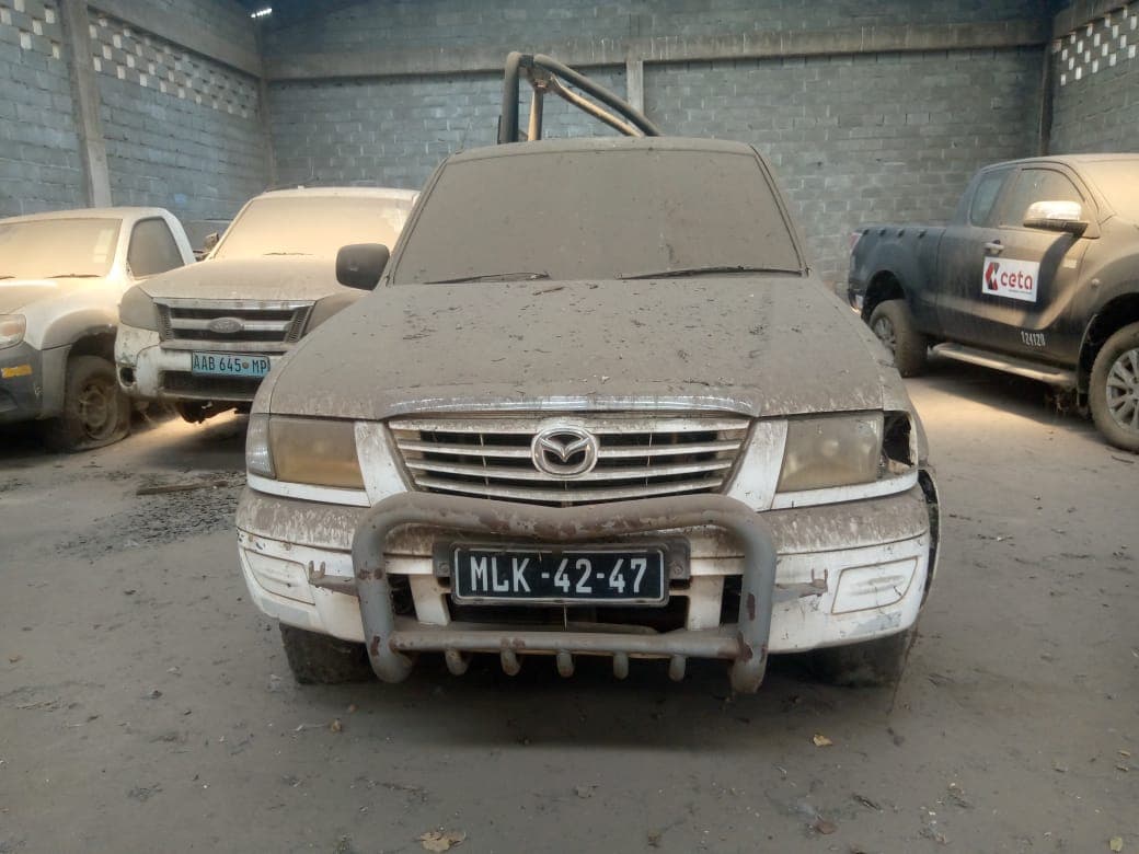 Mazda XLT — image 3