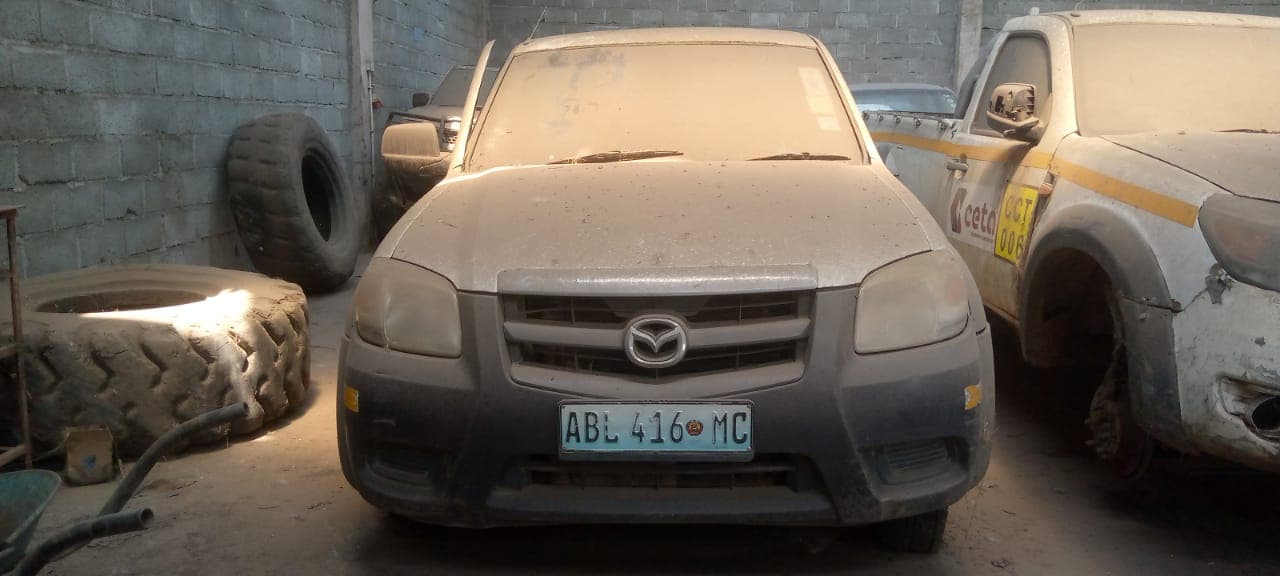 Mazda XLT — image 9