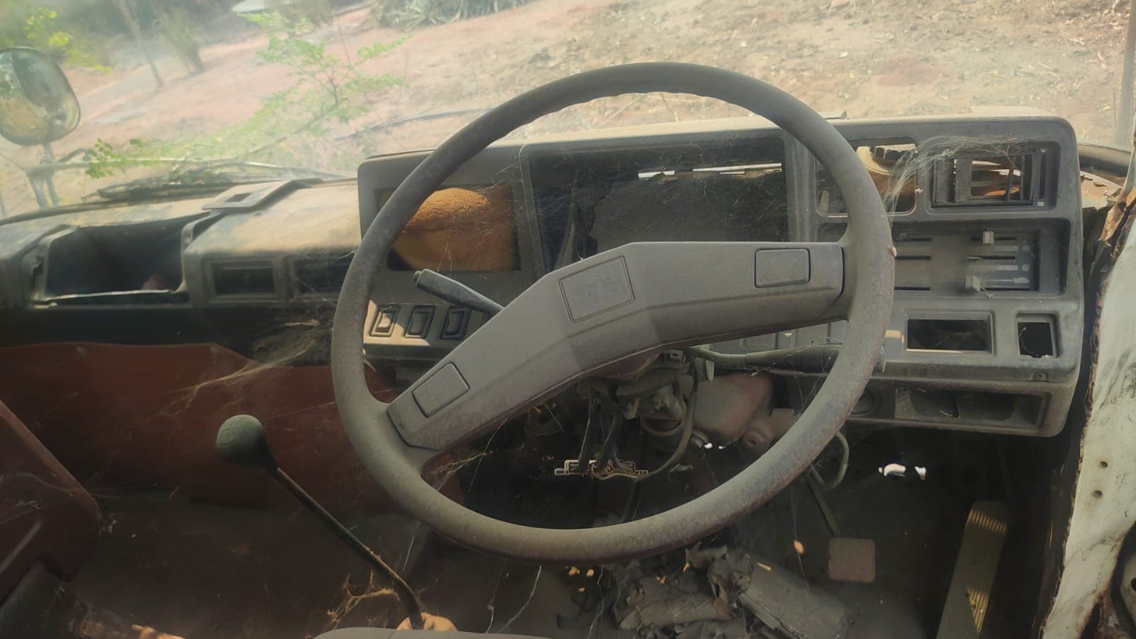 Mini Bus — image 8