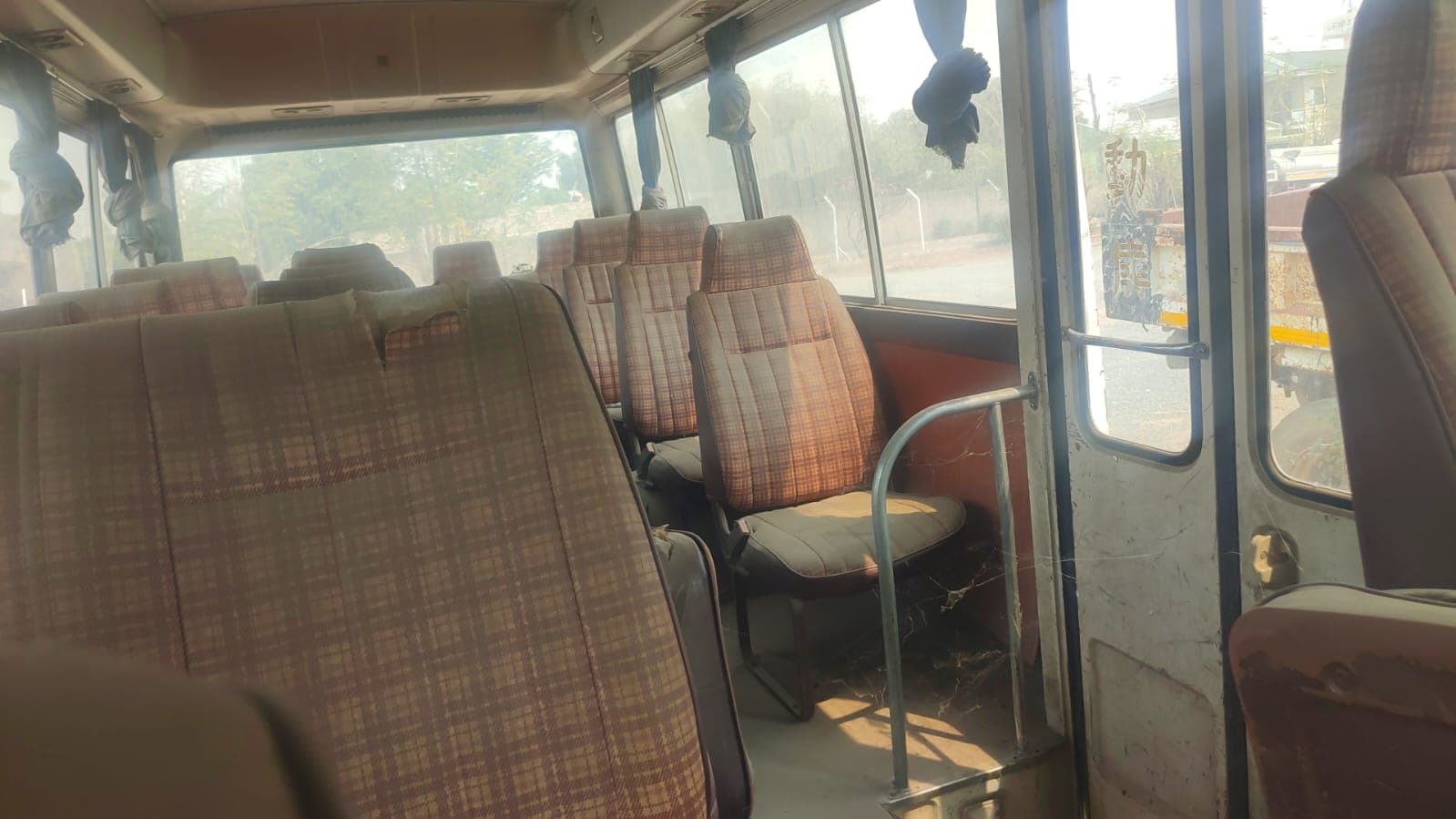 Mini Bus — image 10