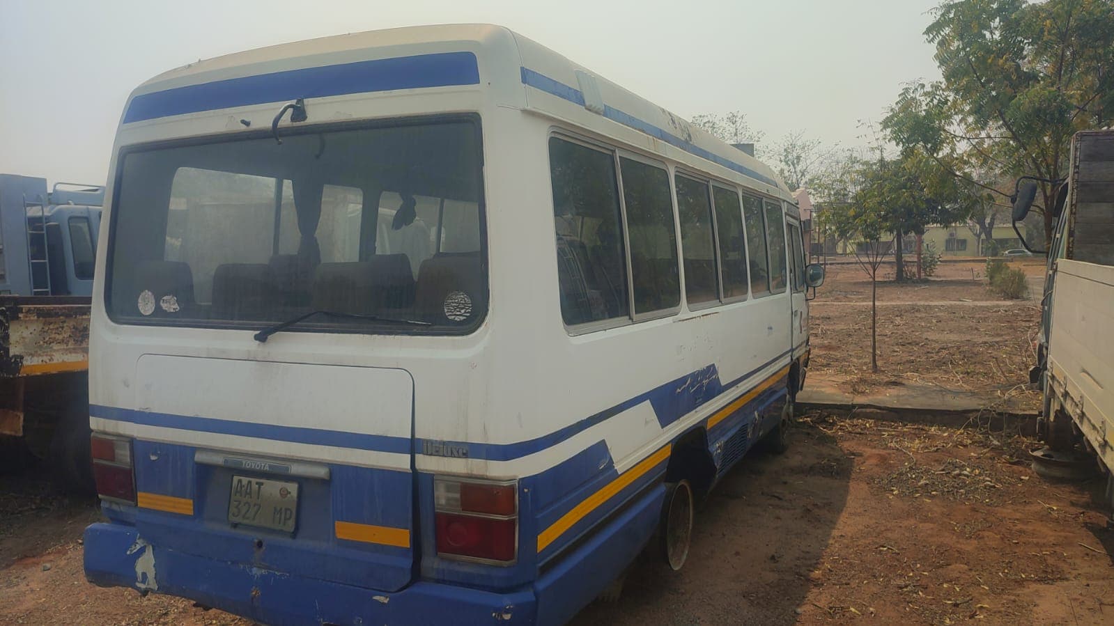Mini Bus — image 4