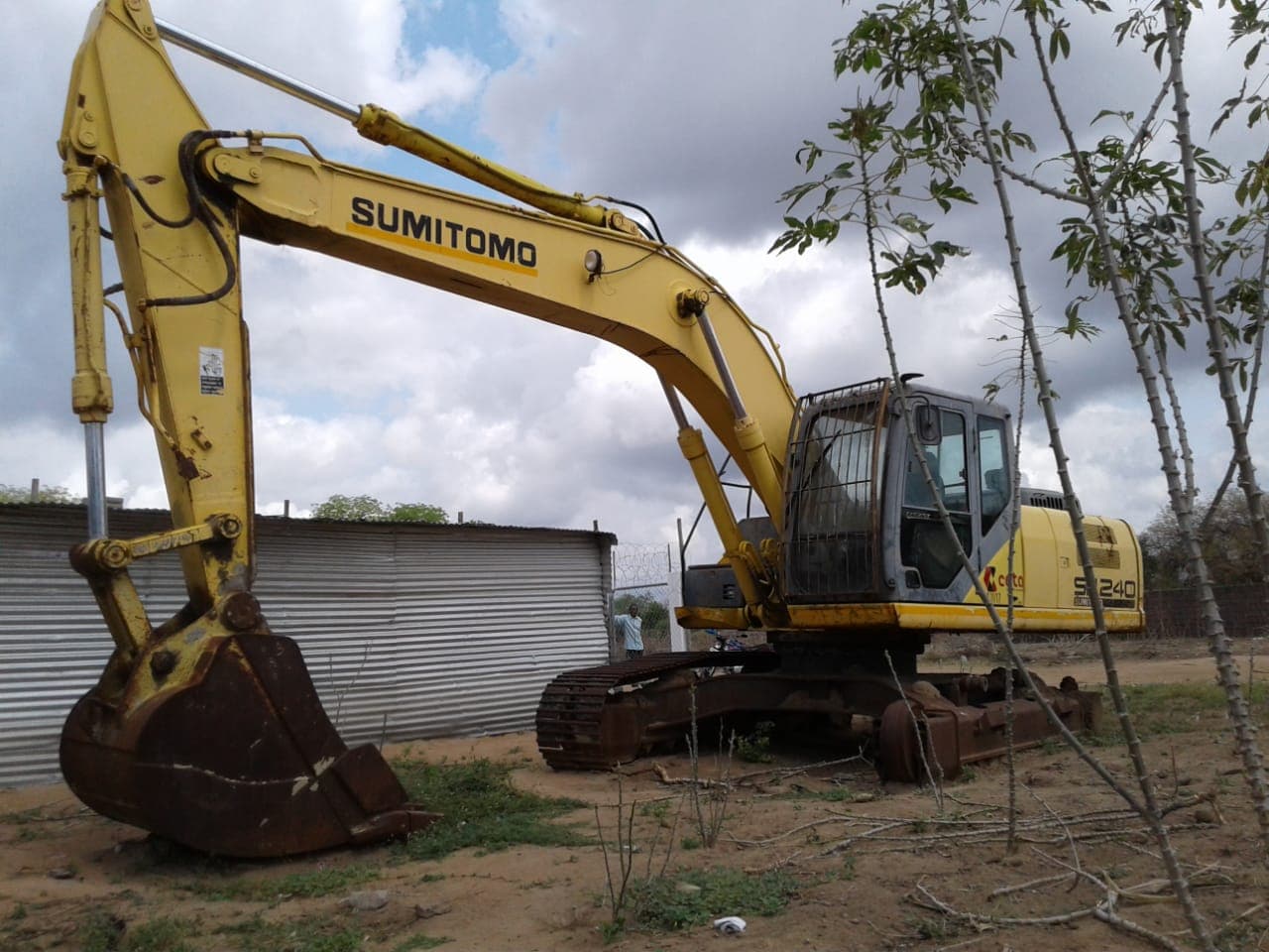 Retroescavadora - SUMITOMO/SH240-5 — imagem 4