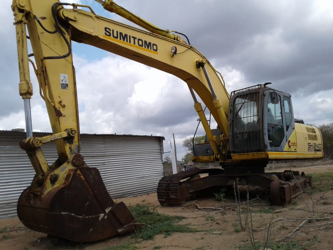 Retroescavadora - SUMITOMO/SH240-5 — imagem 2