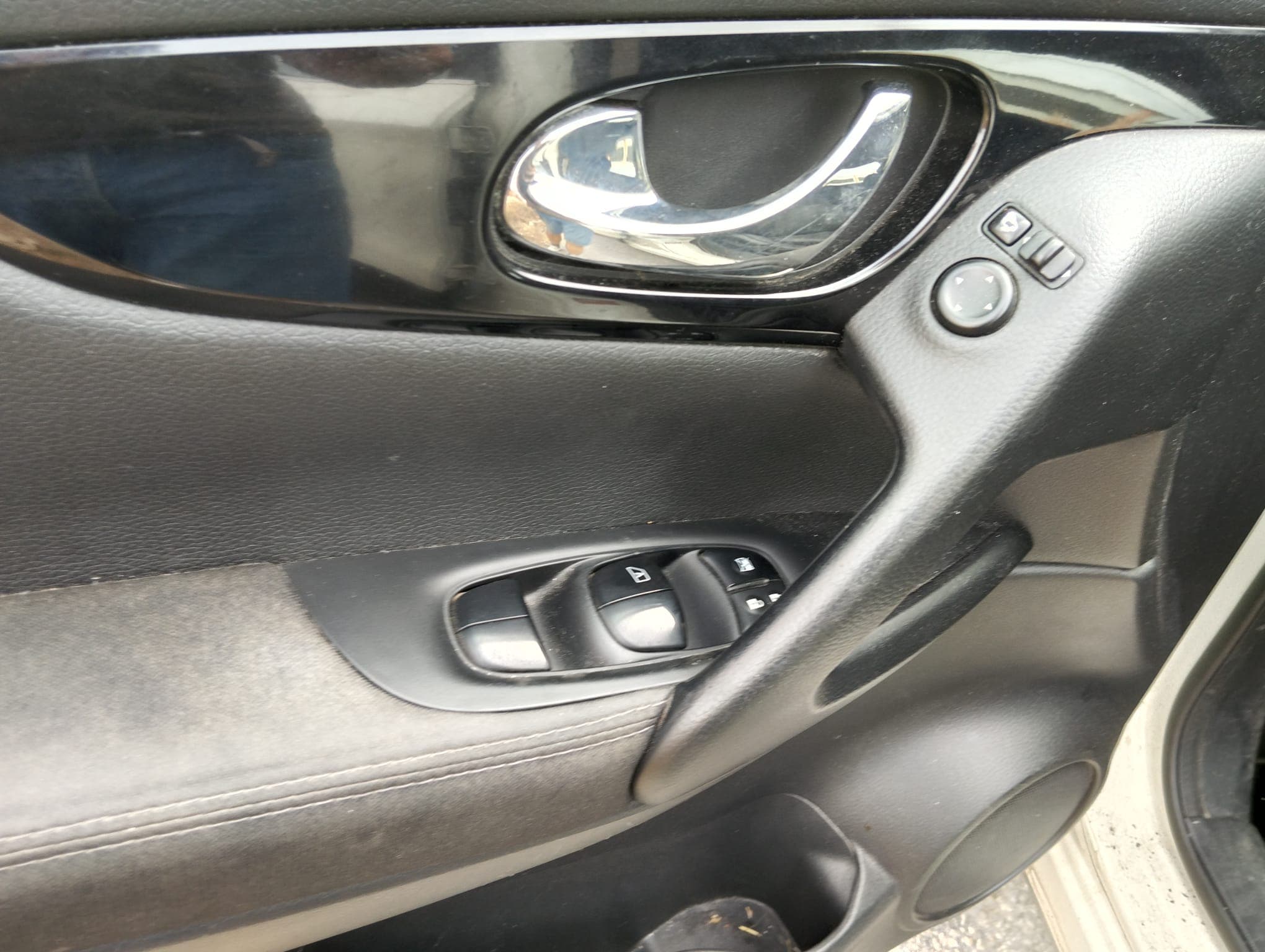 Nissan Qashqai · Ano 2015 — imagem 9