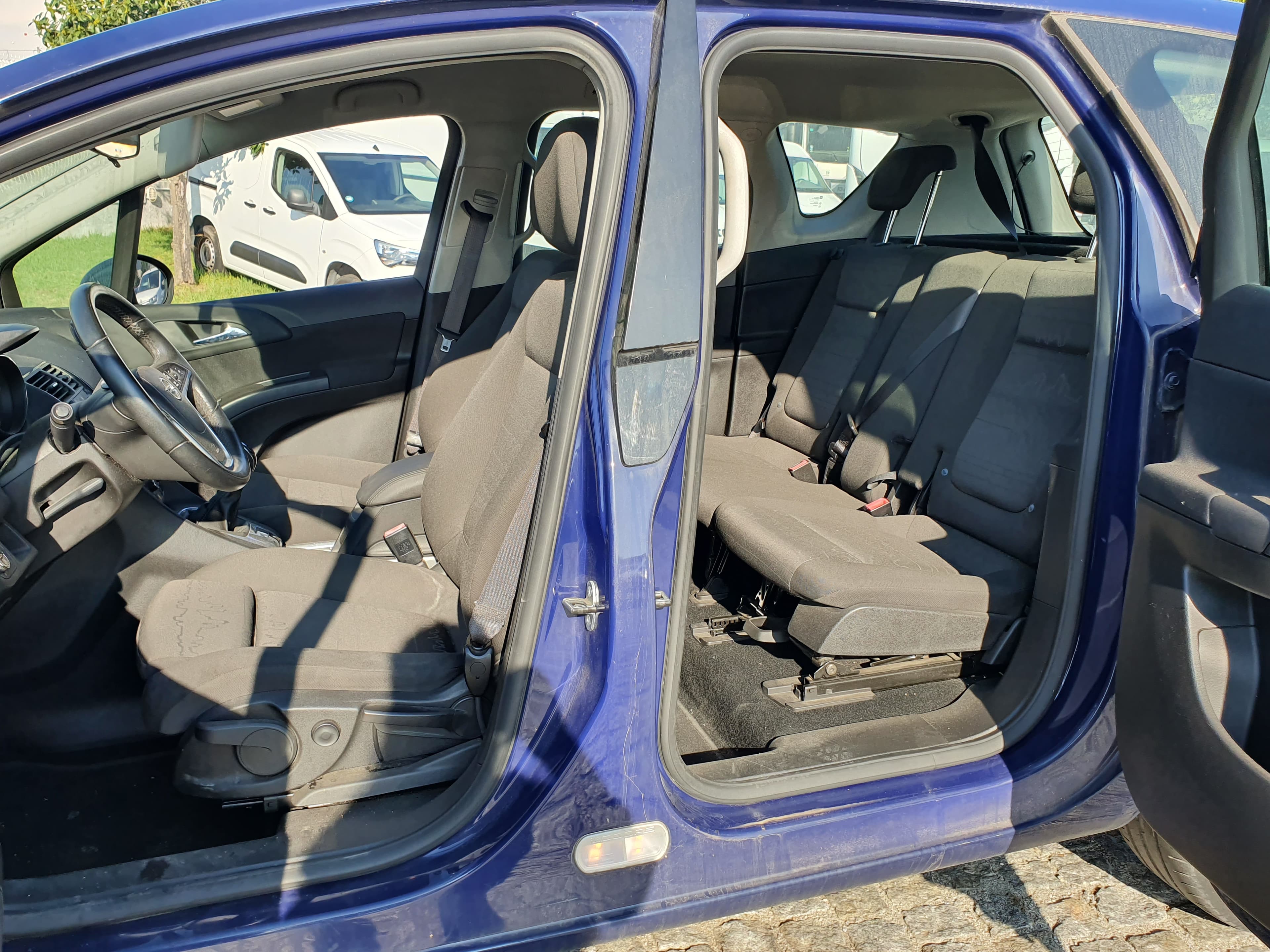 Opel Meriva · Ano 2012 — imagen 26