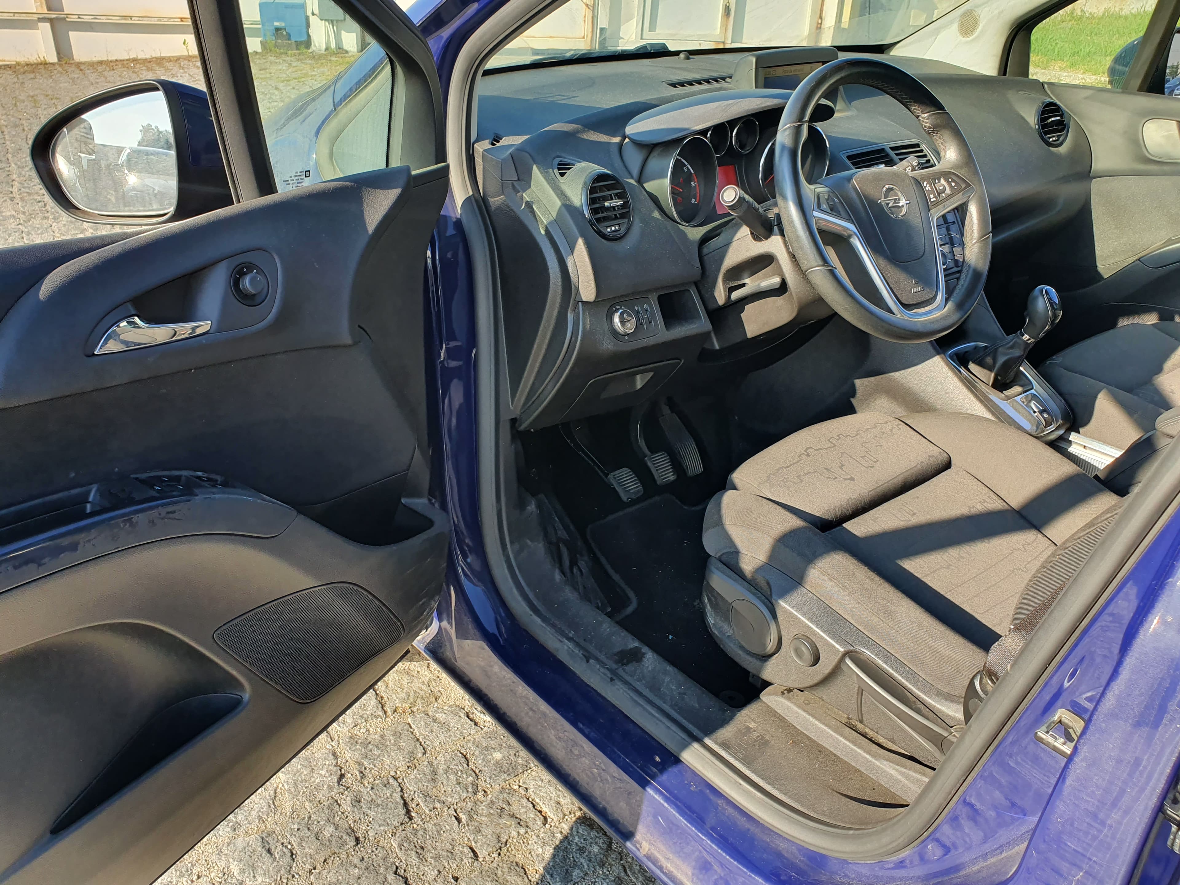 Opel Meriva · Ano 2012 — imagen 27