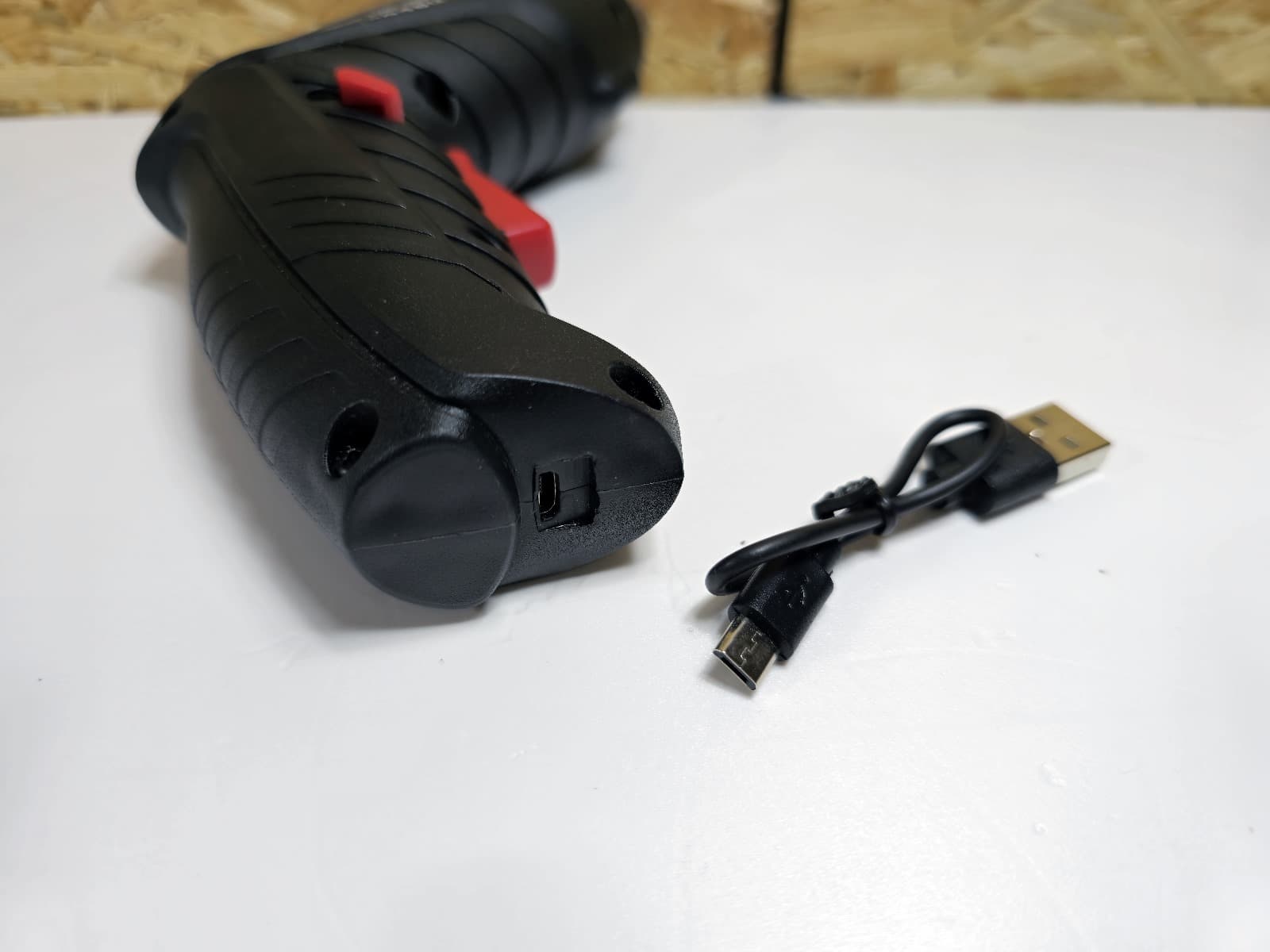 Atornilladora eléctrica — imagen 7