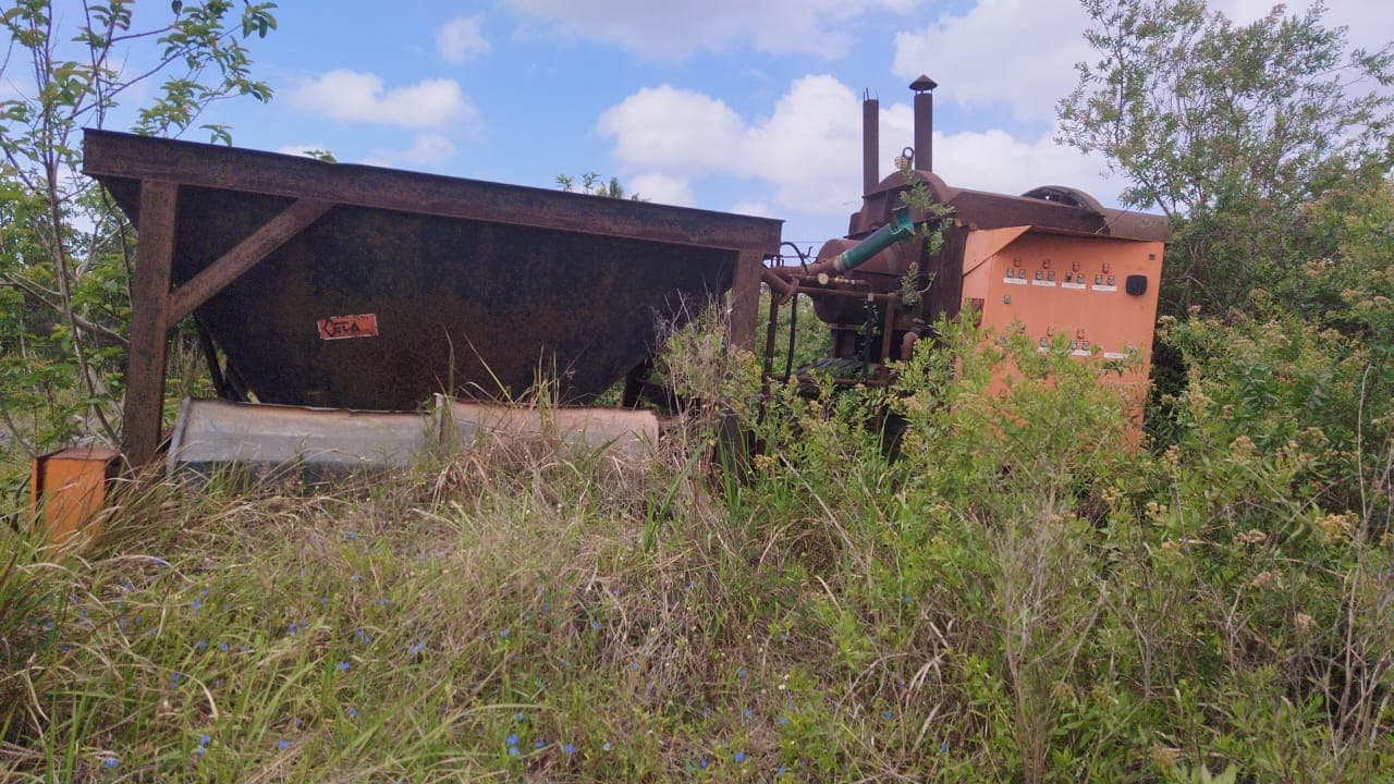 Maquina de fabrico de pavês