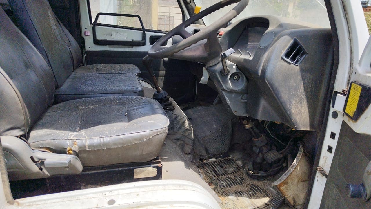 Camião MERCEDES — imagen 4