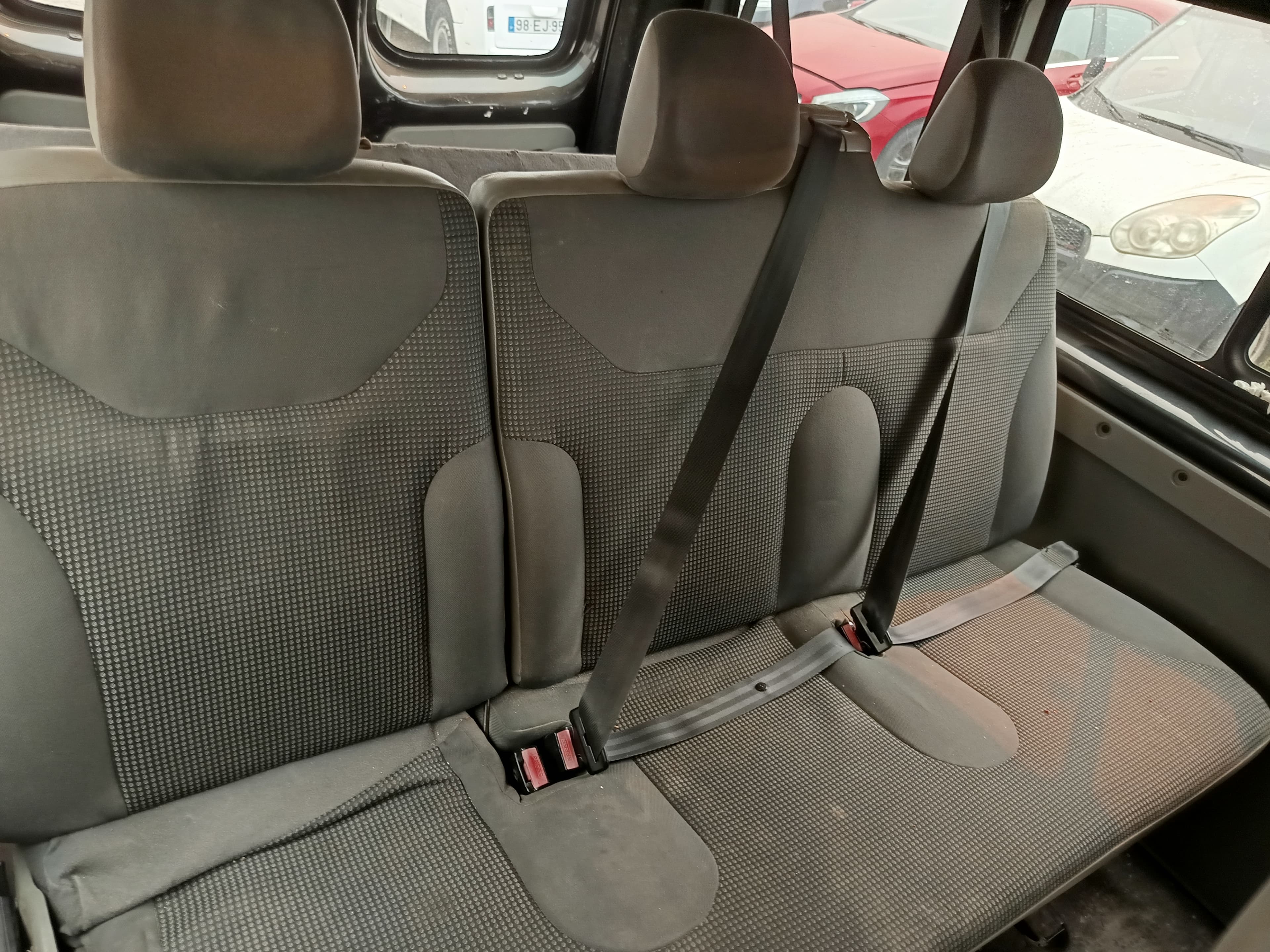 Opel Vivaro - Ano 2010 — imagem 38