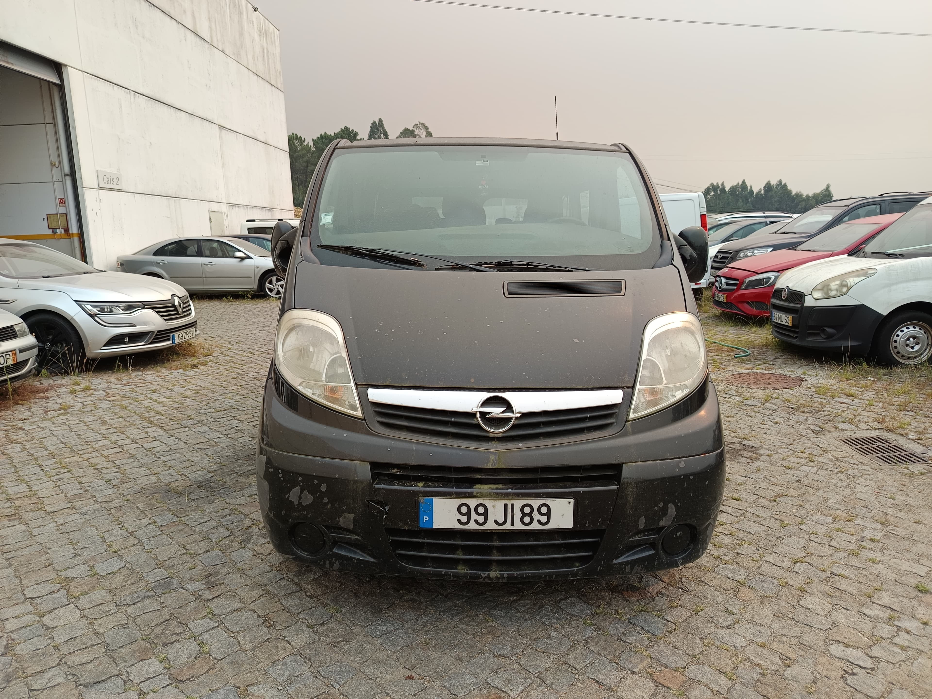 Opel Vivaro - Ano 2010 — imagem 3