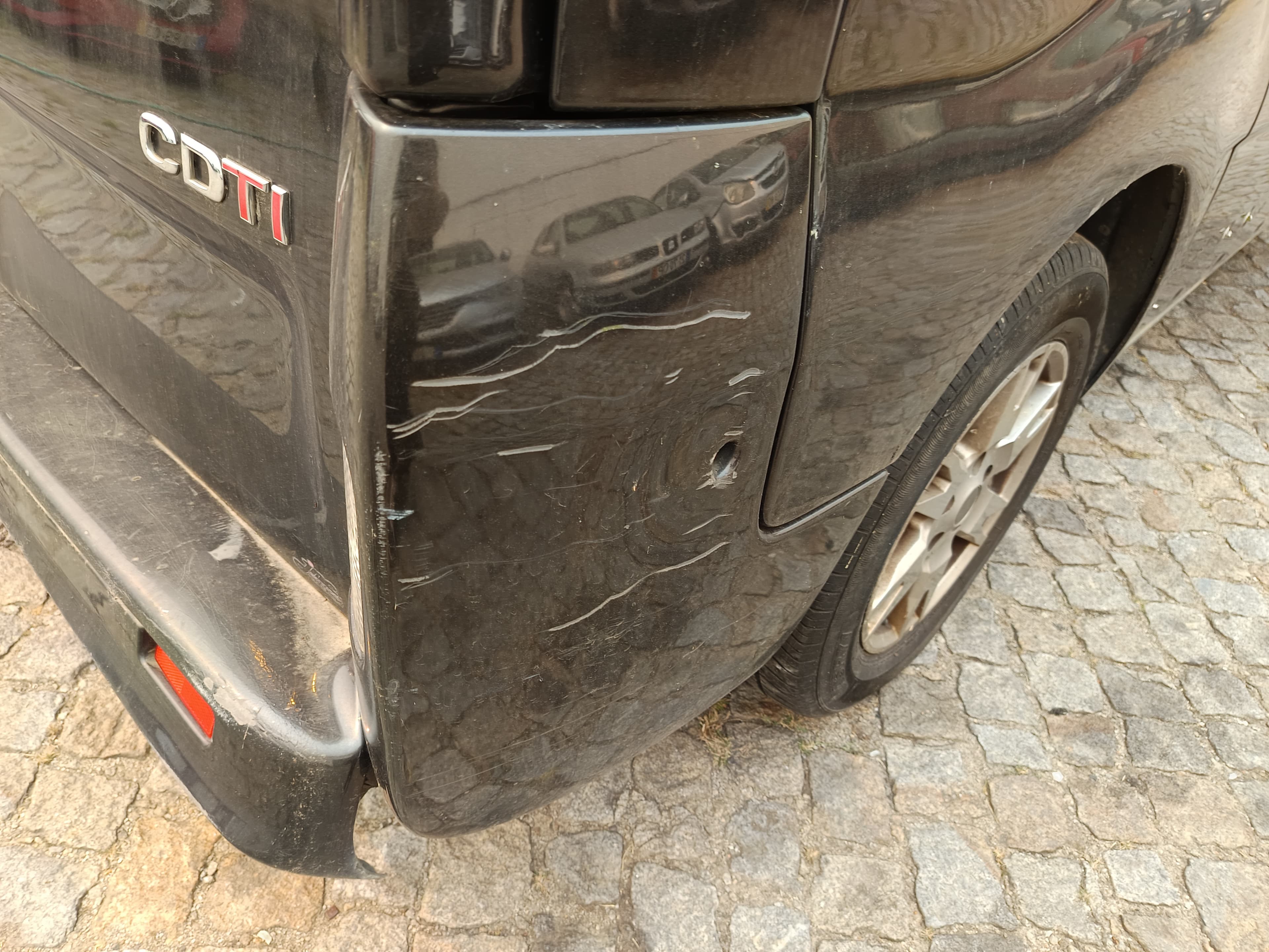 Opel Vivaro - Ano 2010 — imagem 5
