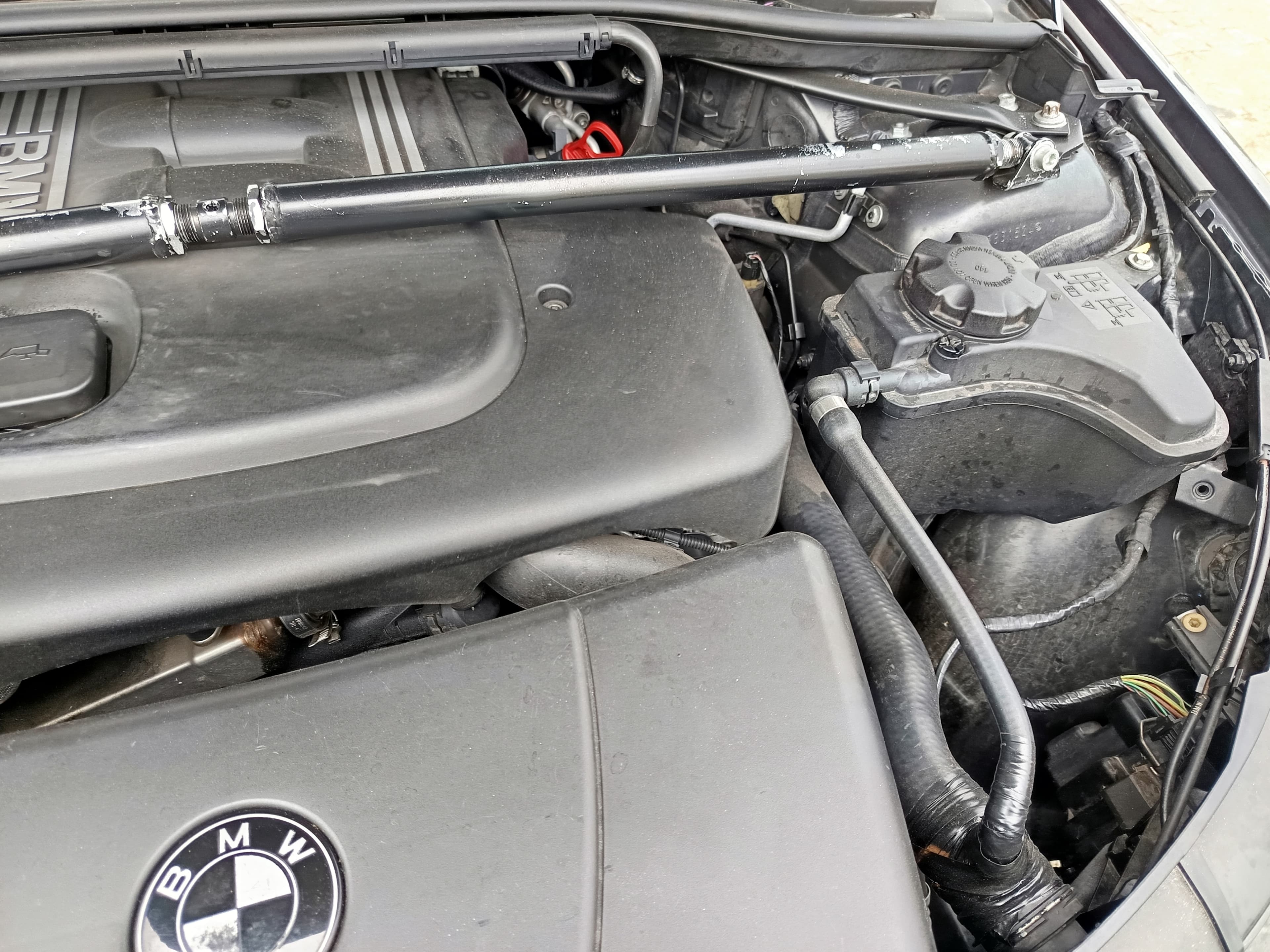 BMW 320d · Ano 2005 — image 19