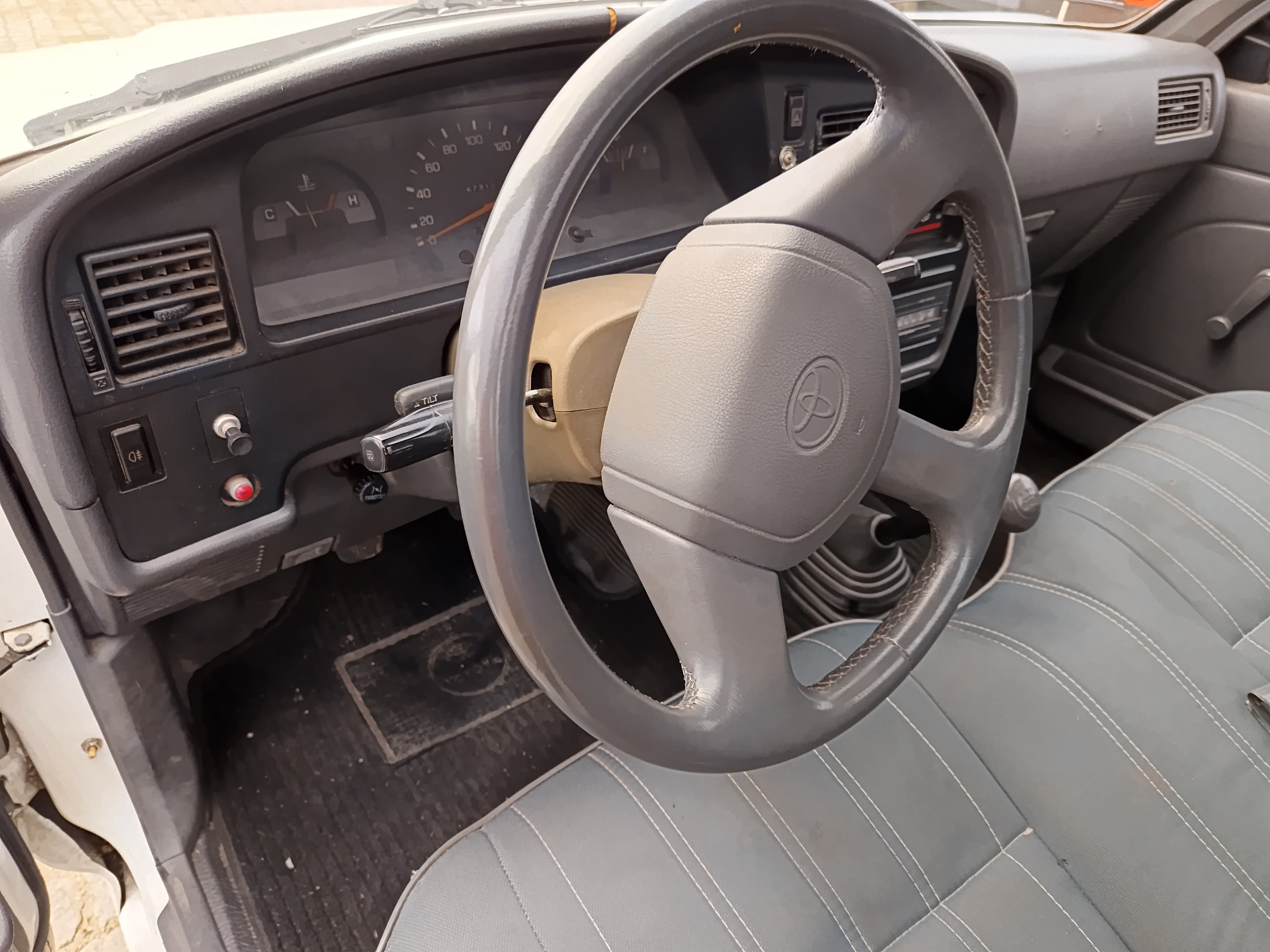 Toyota Hilux · Ano 1997 — image 24