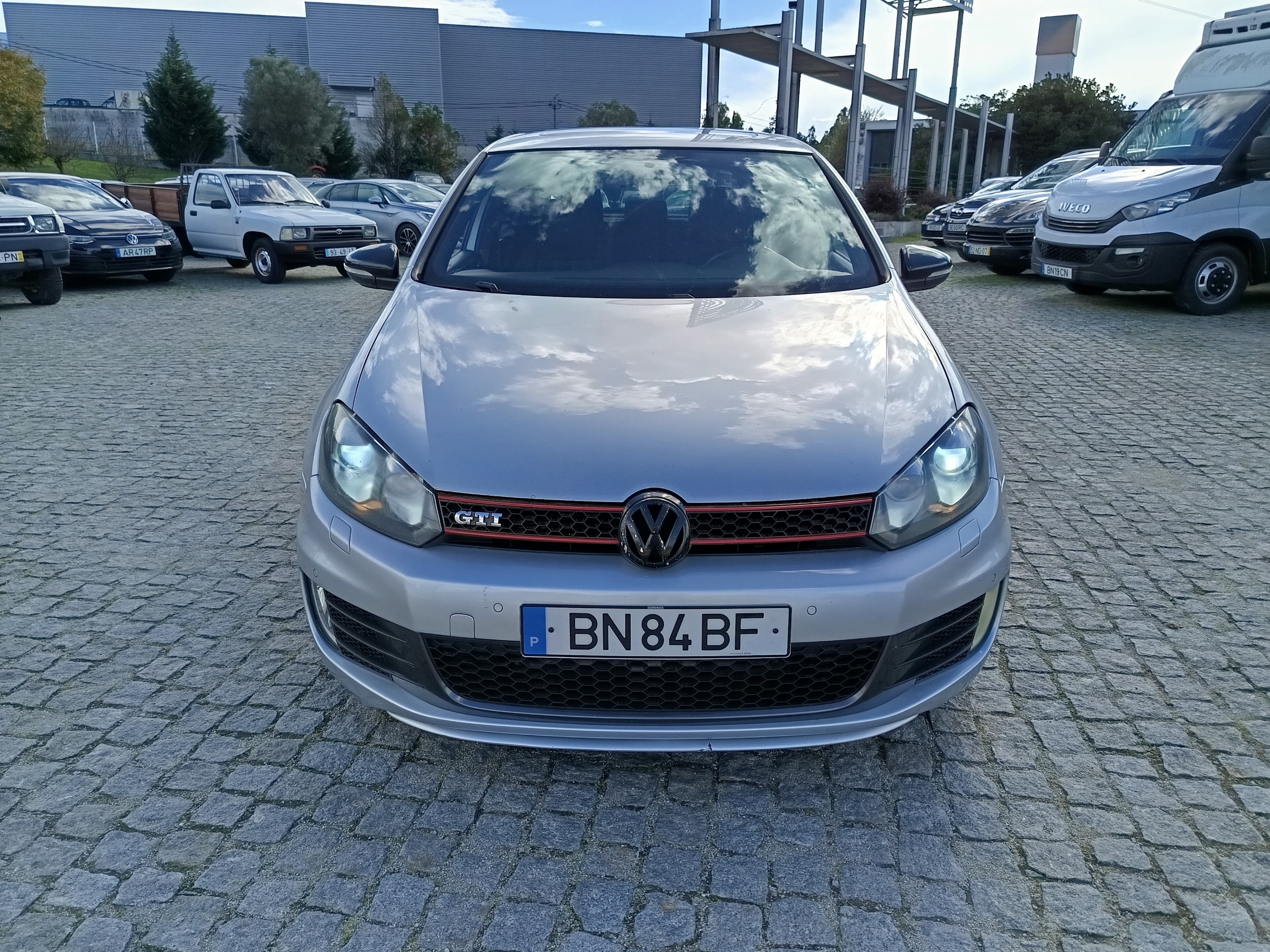 Volkswagen Golf GTI · Ano 2010 — imagem 3