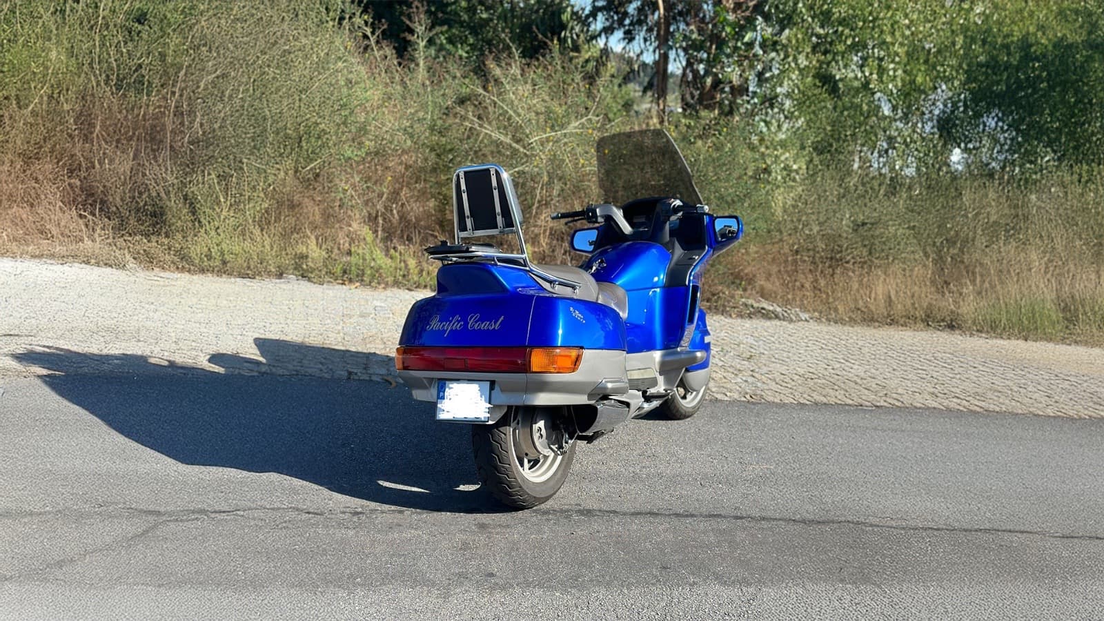 Honda Pacific Coast 800 · Ano 1989 — image 4