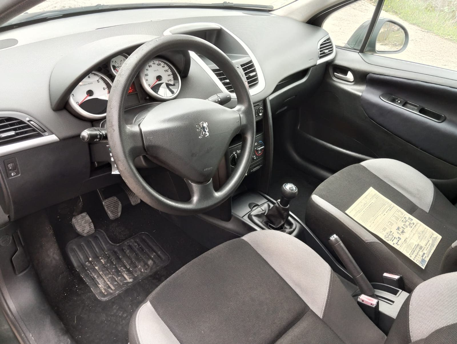 Peugeot 207 SW · Ano 2009 — imagen 16