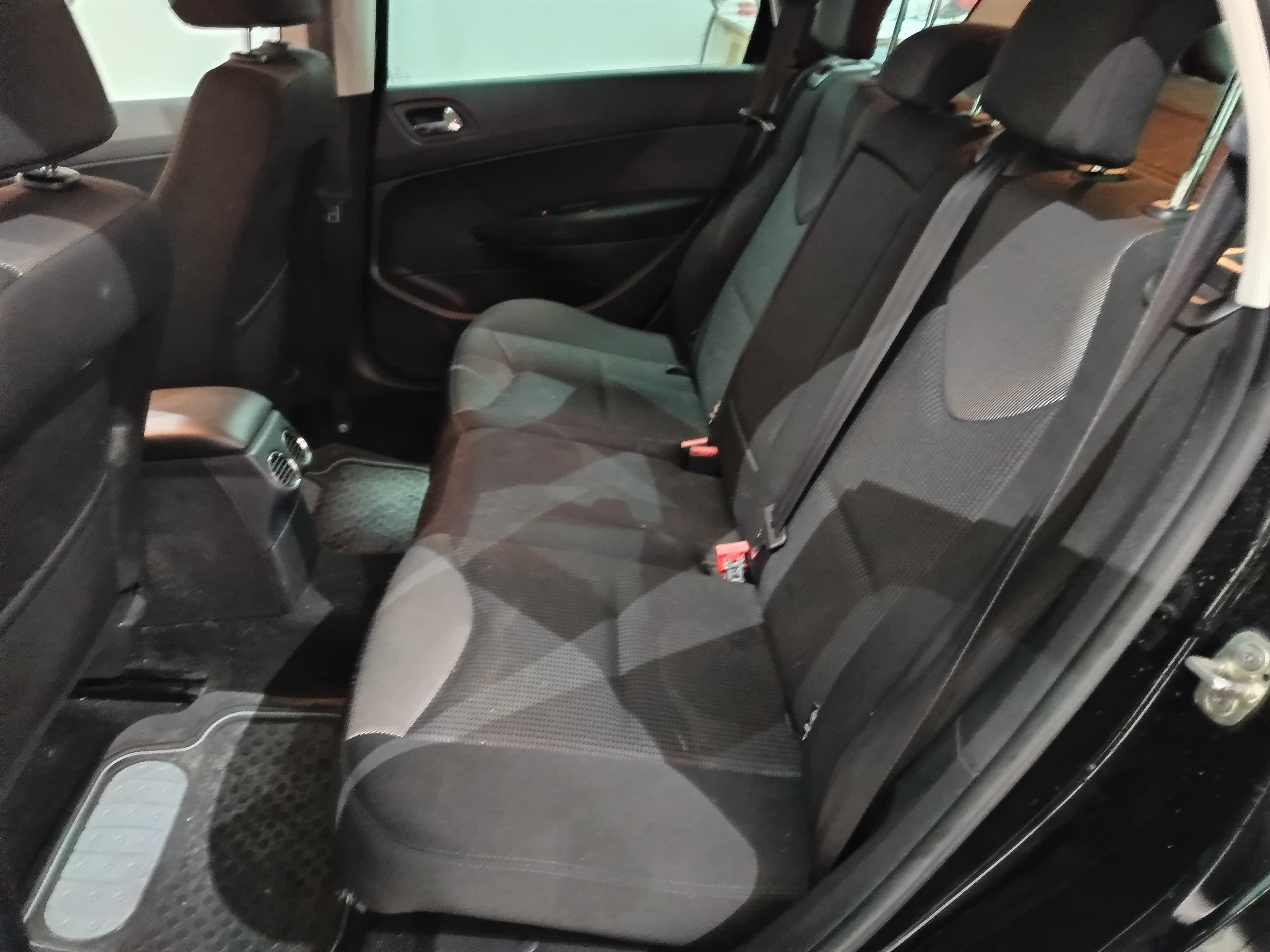 Peugeot 308 SW · Ano 2011 — imagen 28